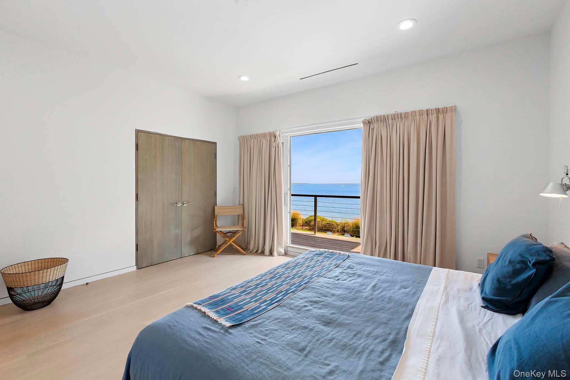 8 Russell Lane, Hampton Bays, NY 11946