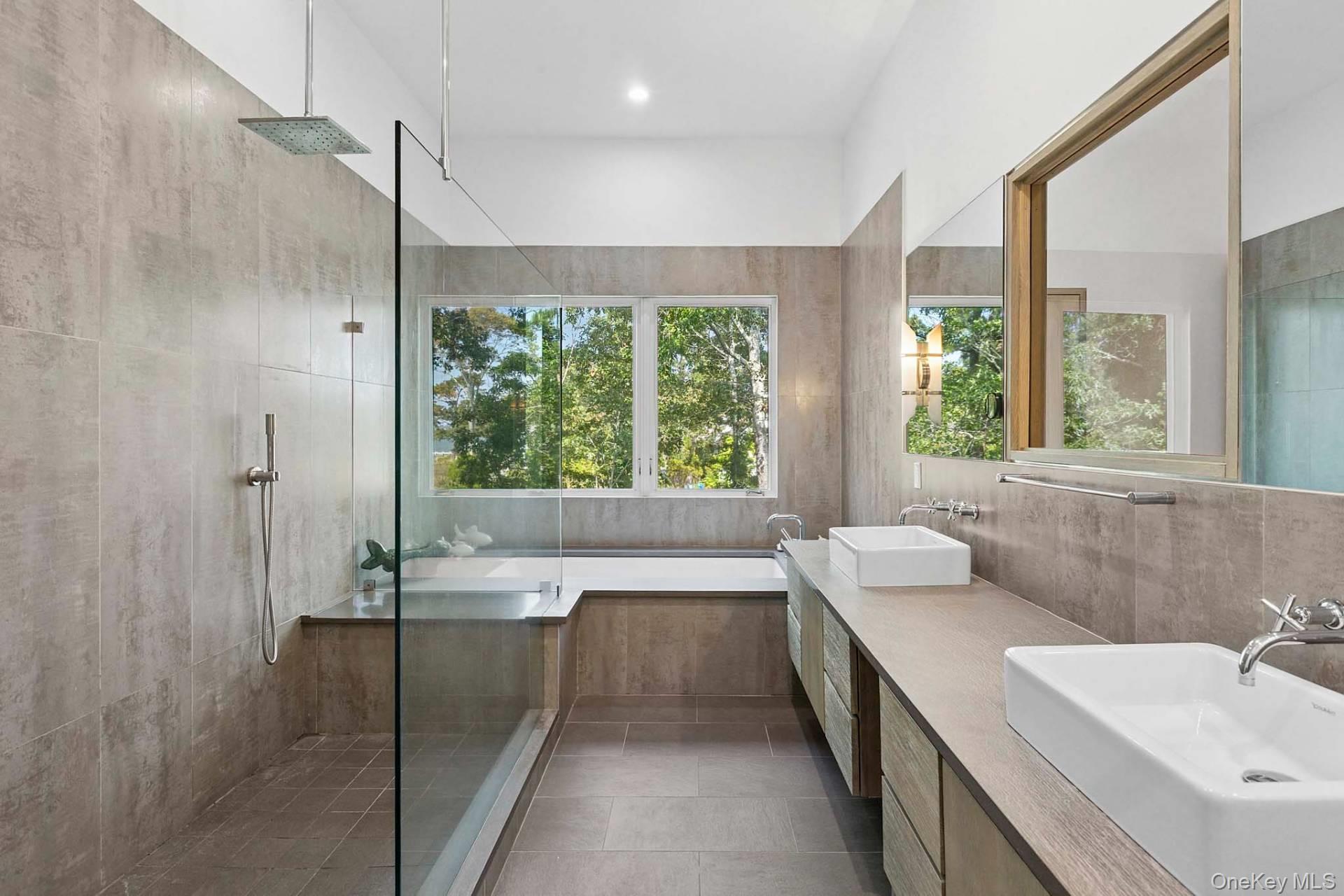 8 Russell Lane, Hampton Bays, NY 11946