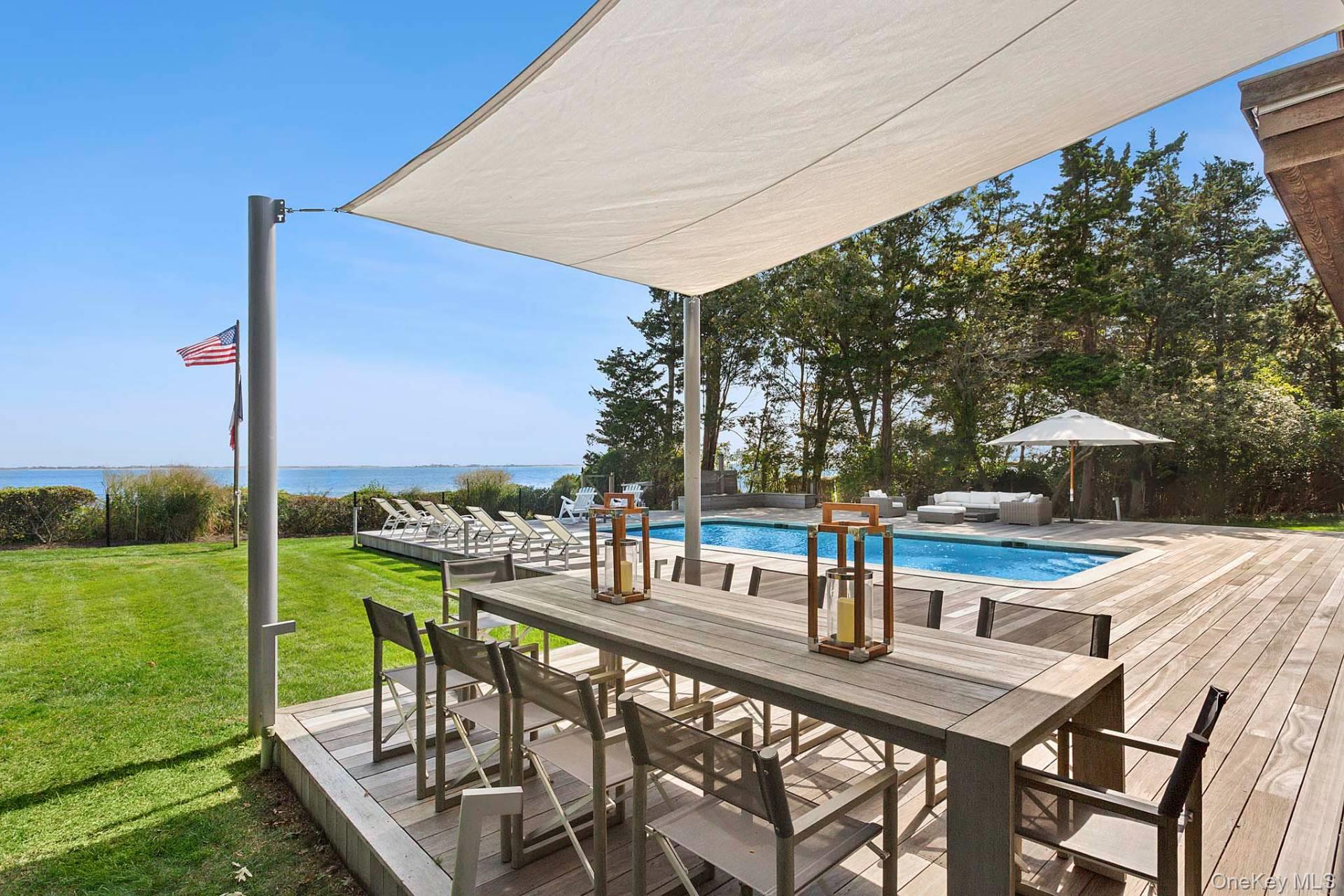 8 Russell Lane, Hampton Bays, NY 11946