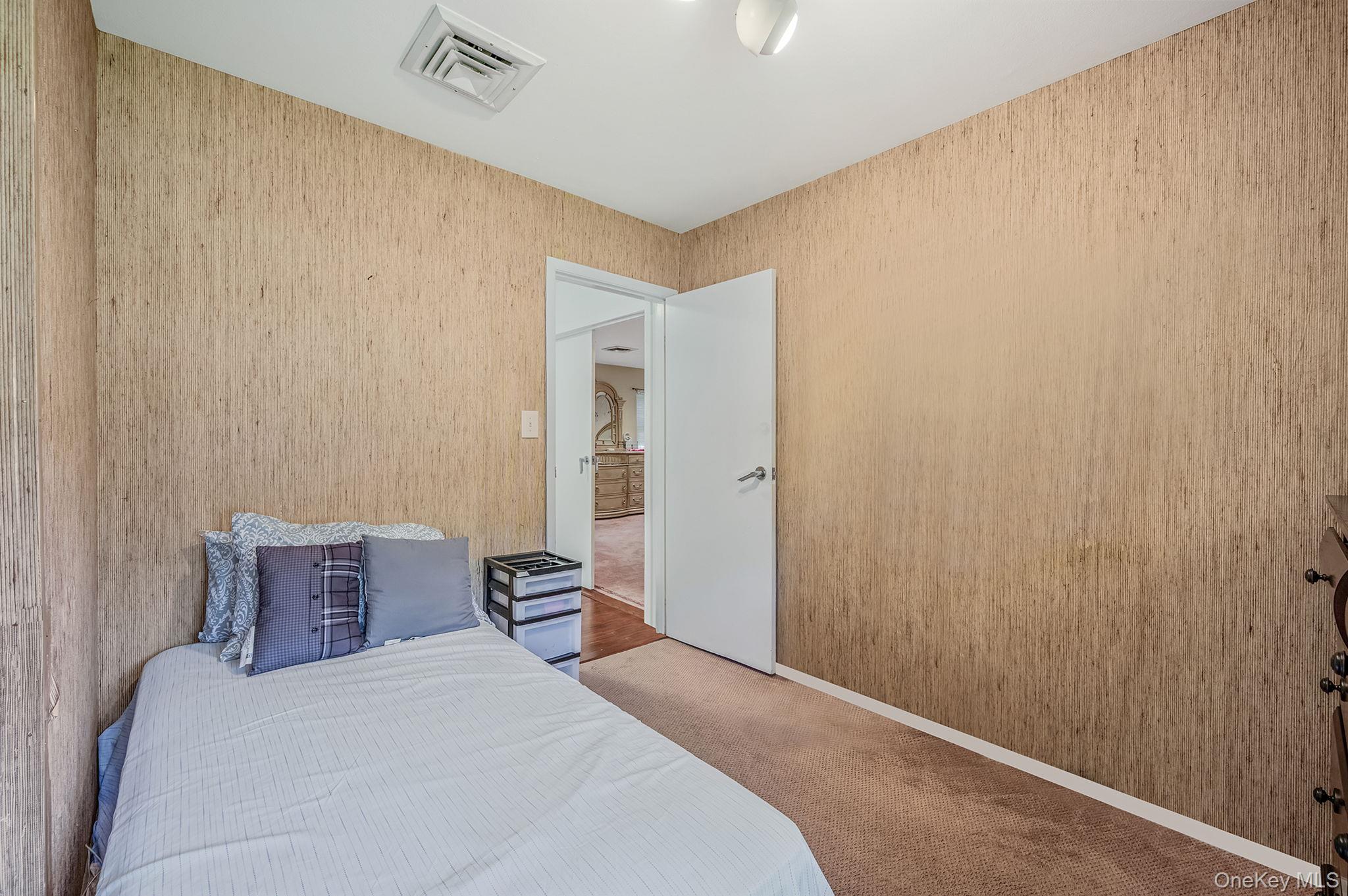 19 Dumond Place, Coram, NY 11727