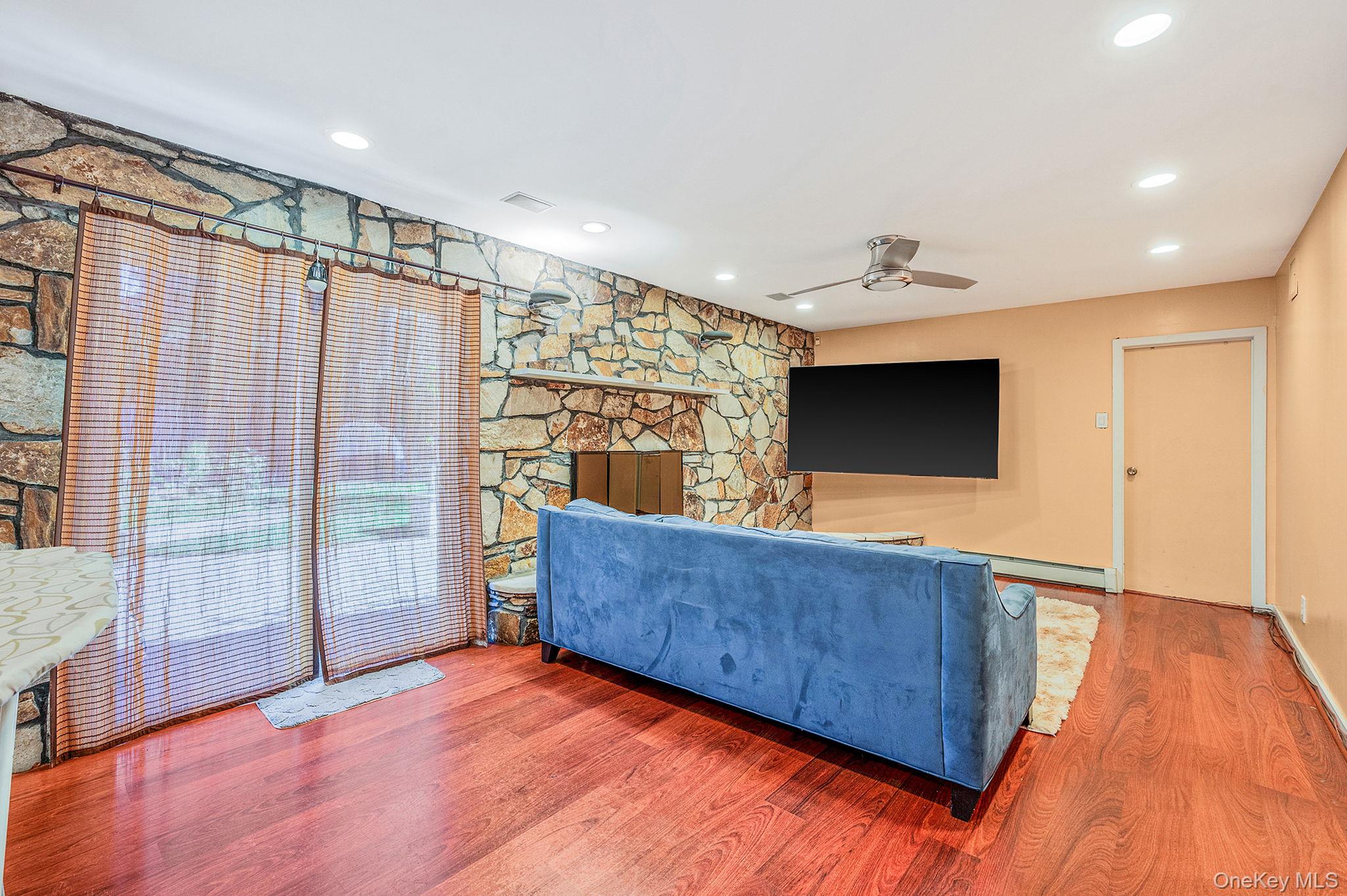 19 Dumond Place, Coram, NY 11727