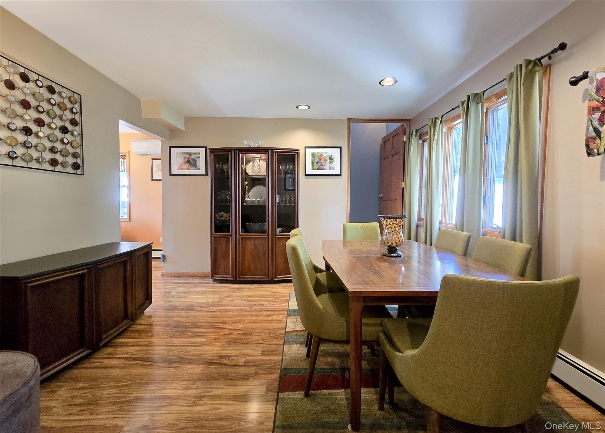 3 Broadway, Ronkonkoma, NY 11779