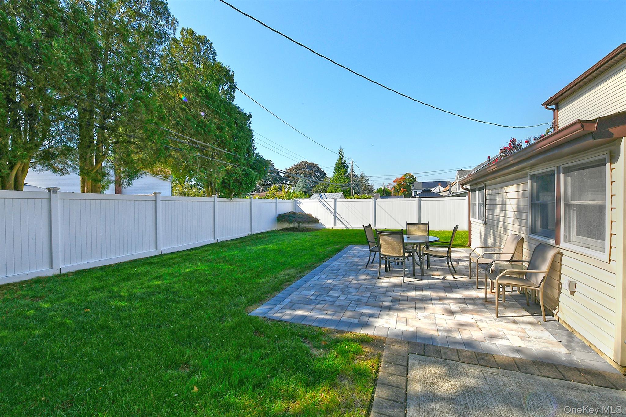 114 Twig Lane, Levittown, NY 11756