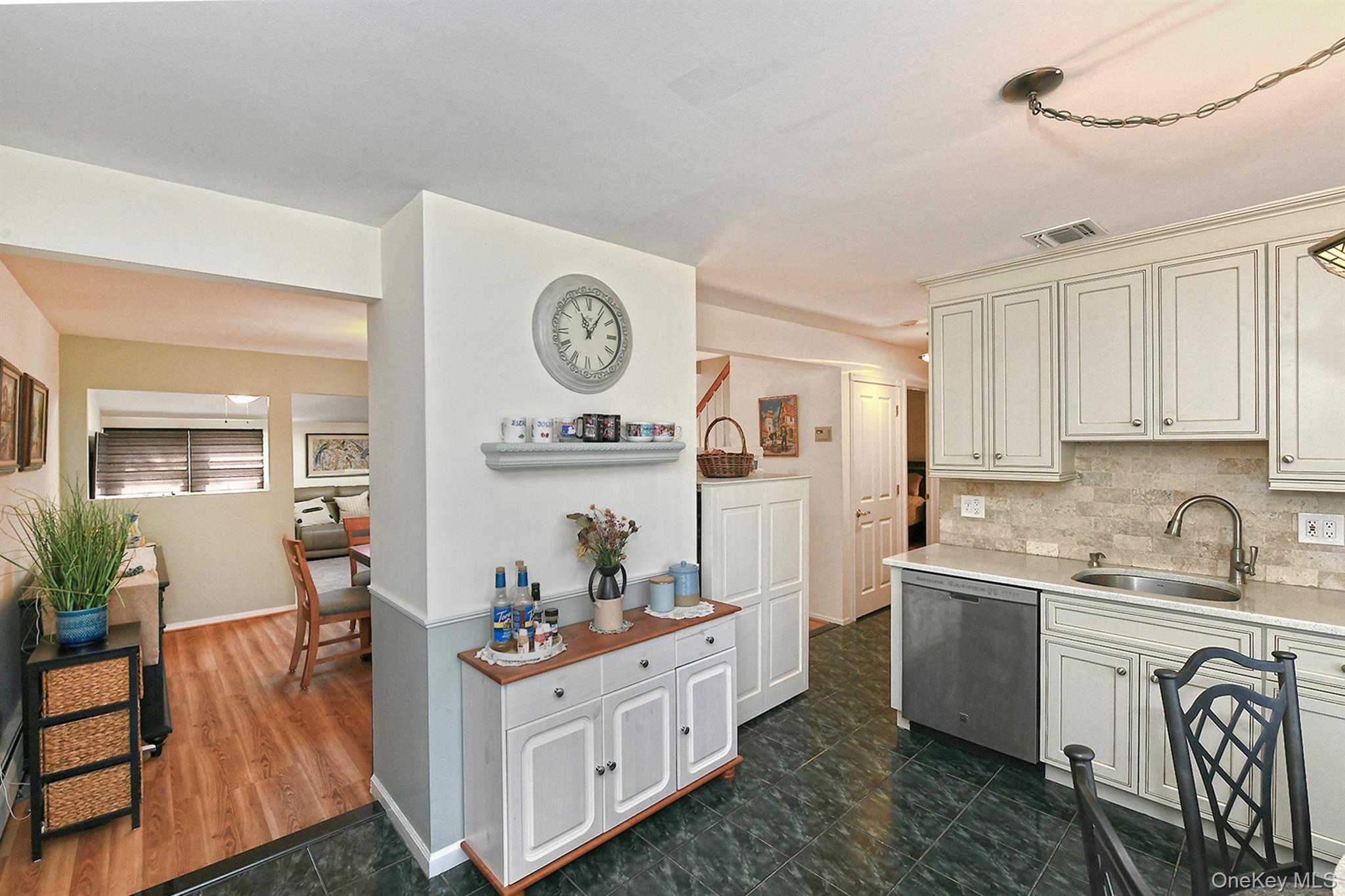 114 Twig Lane, Levittown, NY 11756