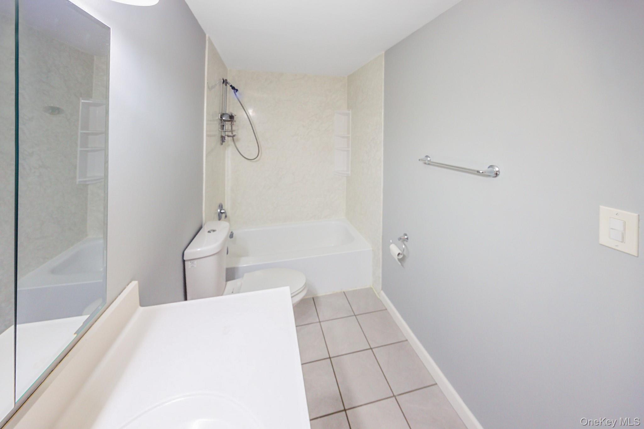 100 Glen Hollow Drive, Port Jefferson Station, NY 11776