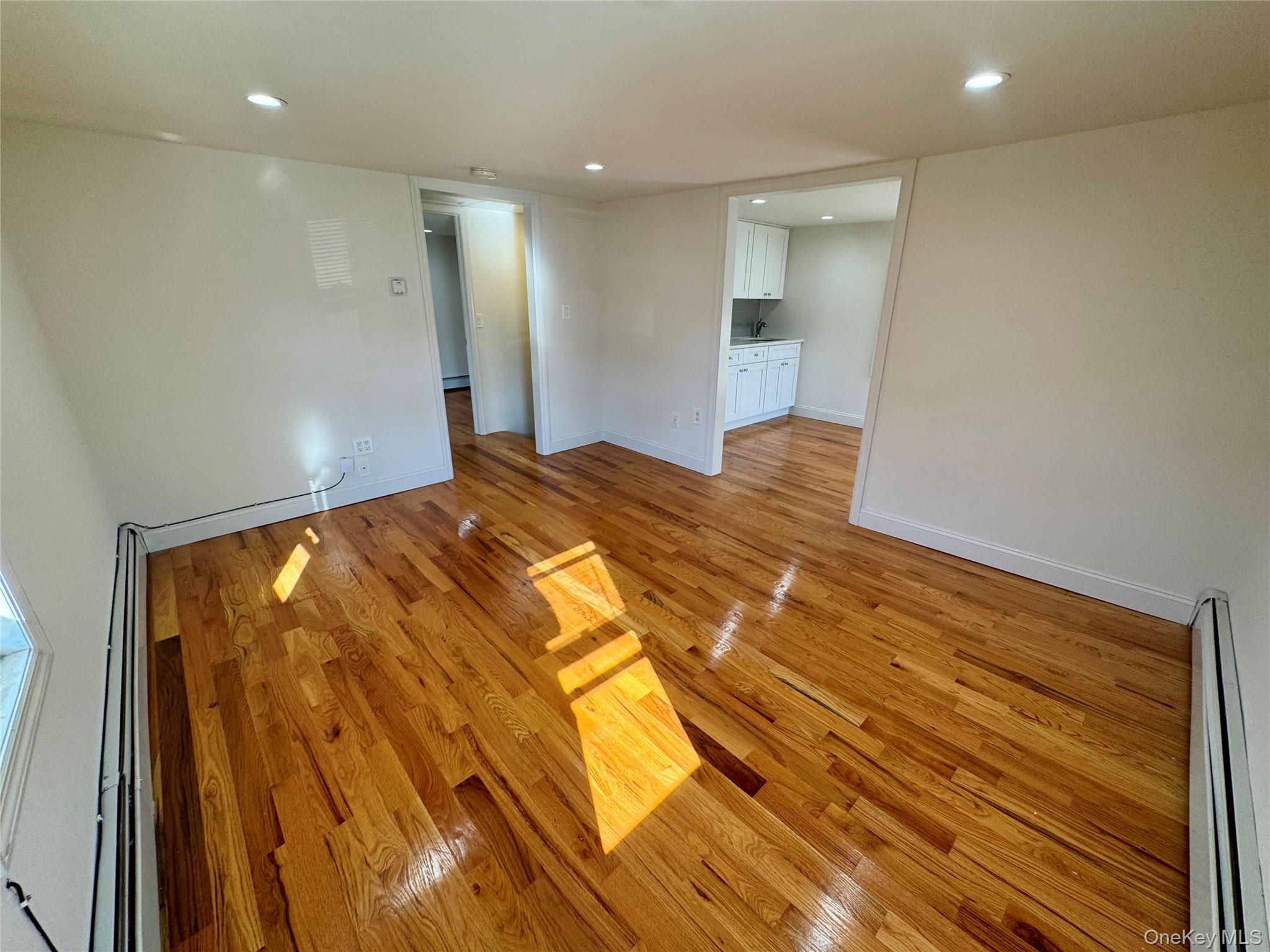 105 Burtis Street # 2, Lynbrook, NY 11563