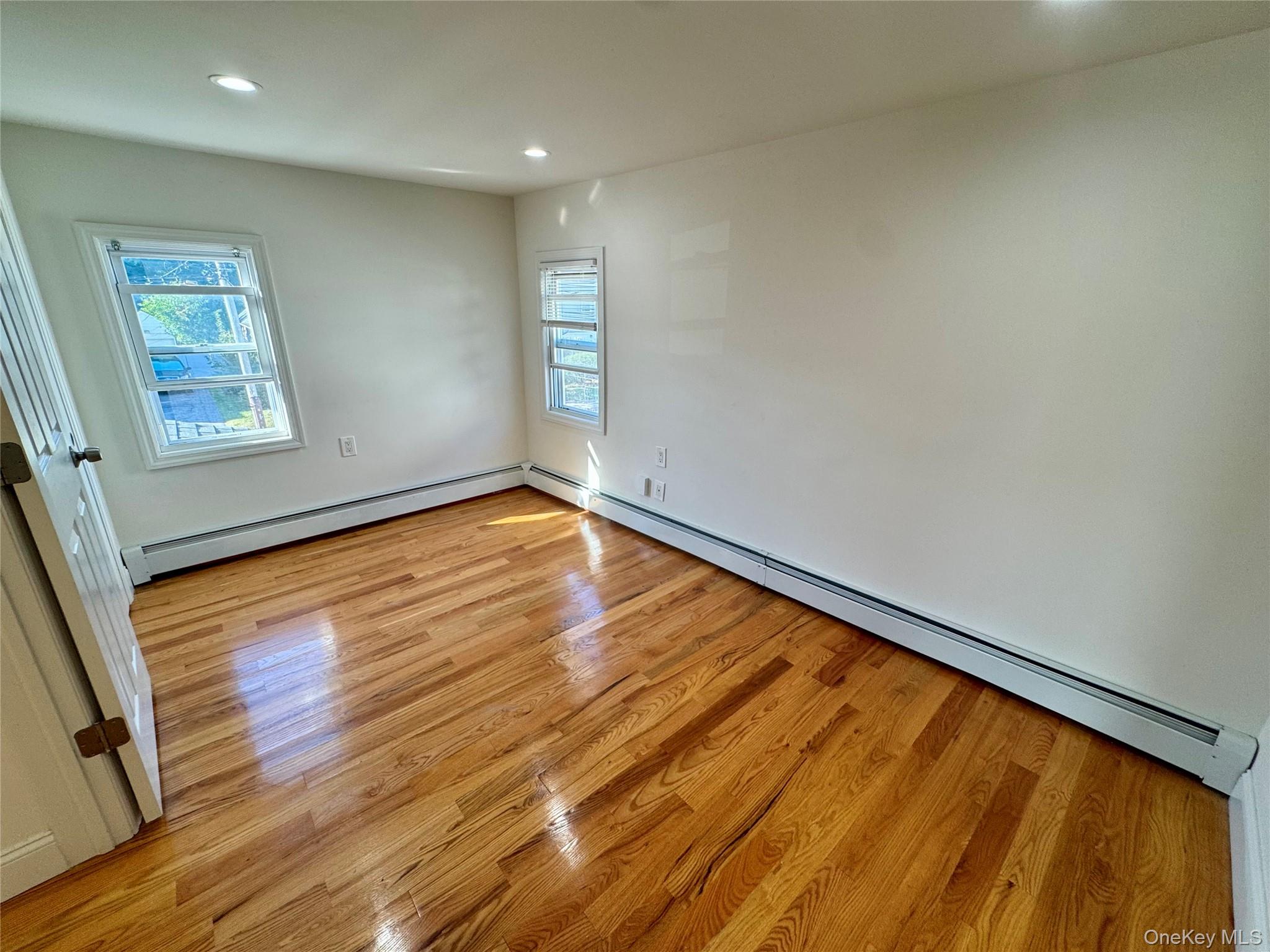 105 Burtis Street # 2, Lynbrook, NY 11563