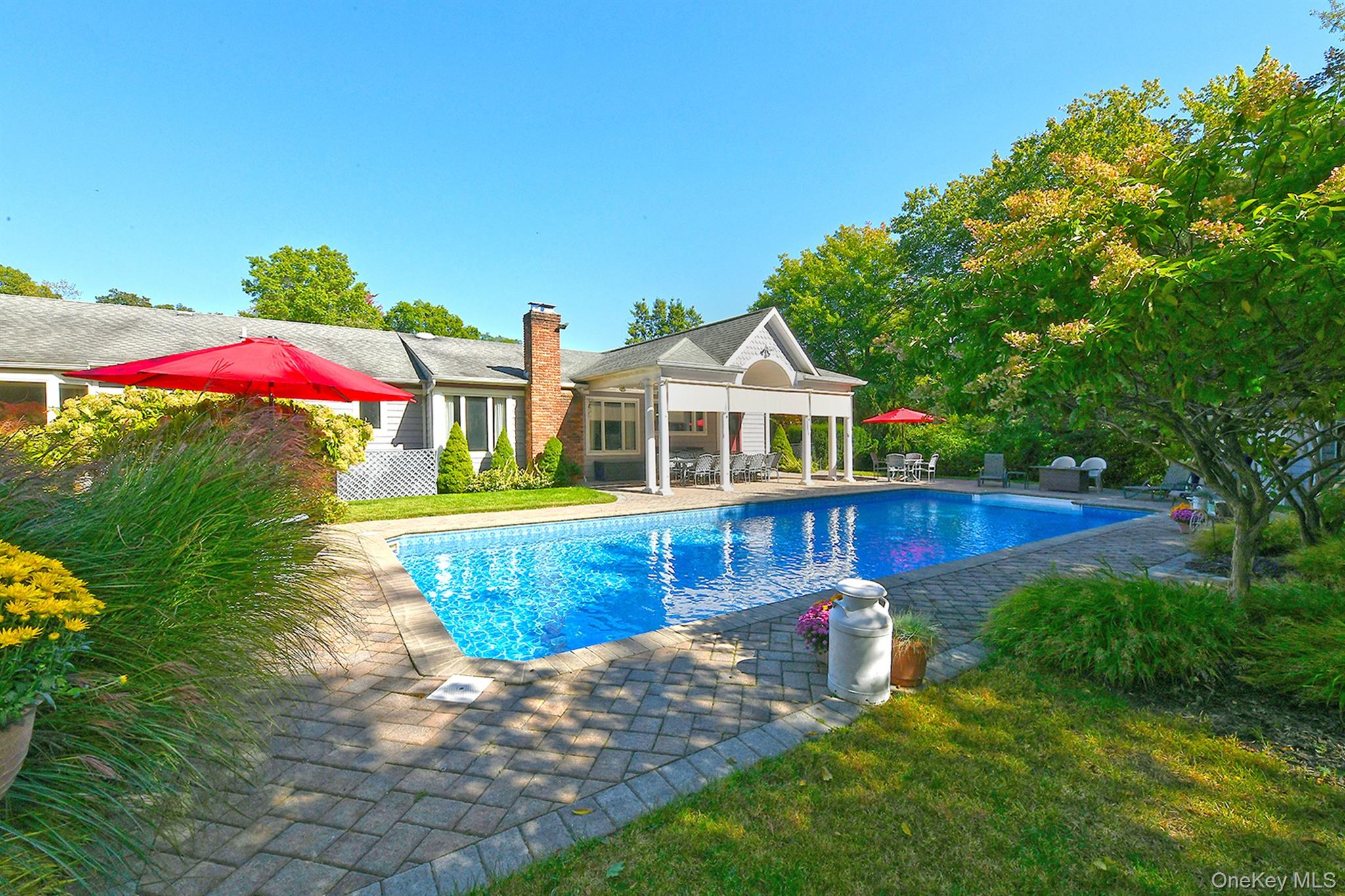 13 Green Knoll Court, Northport, NY 11768