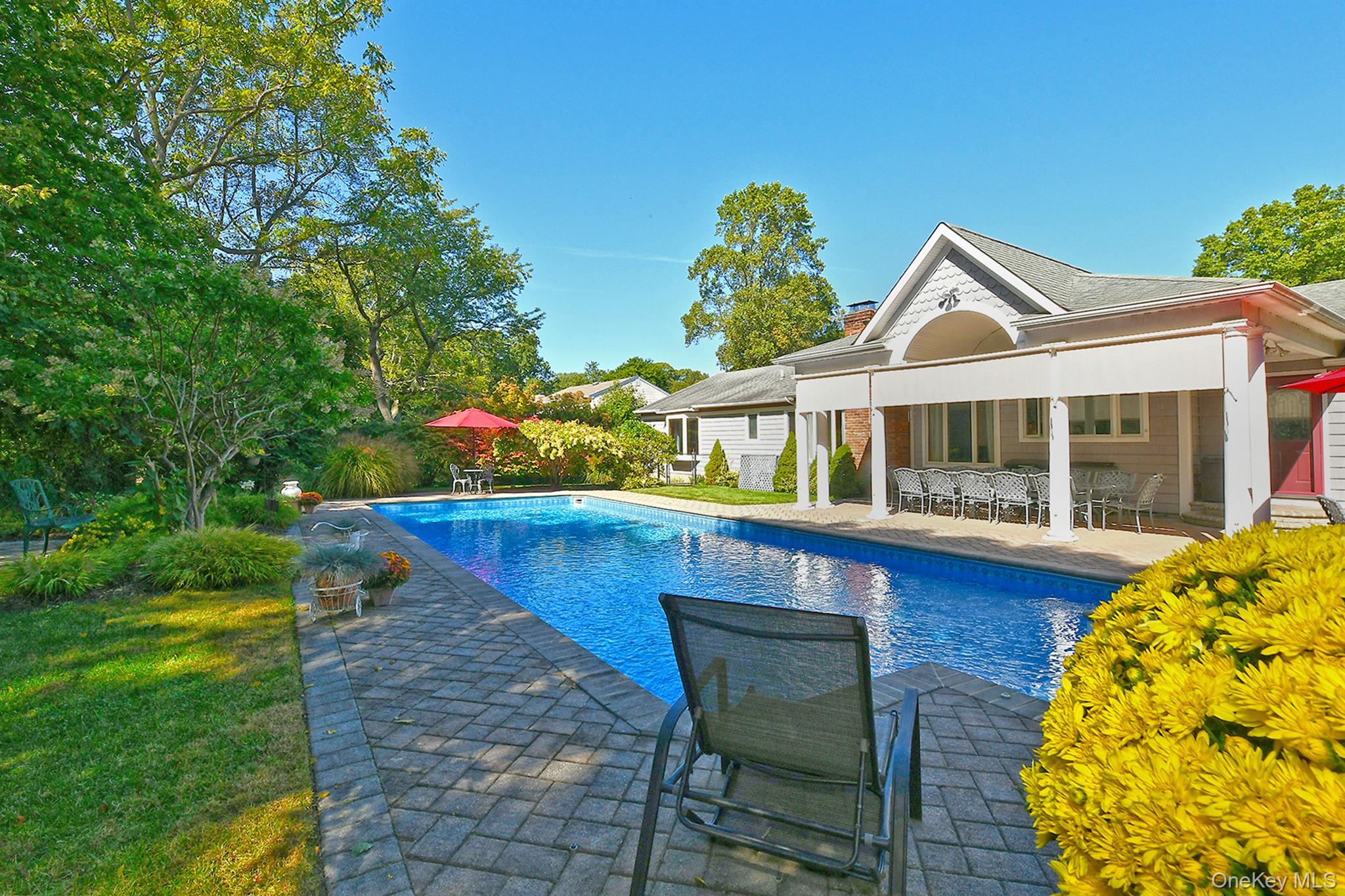 13 Green Knoll Court, Northport, NY 11768