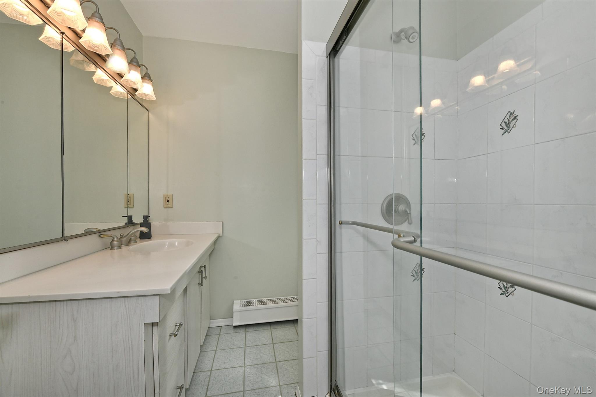 13 Green Knoll Court, Northport, NY 11768