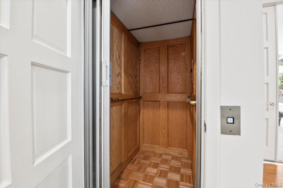 12 Ridge Court, Old Brookville, NY 11545