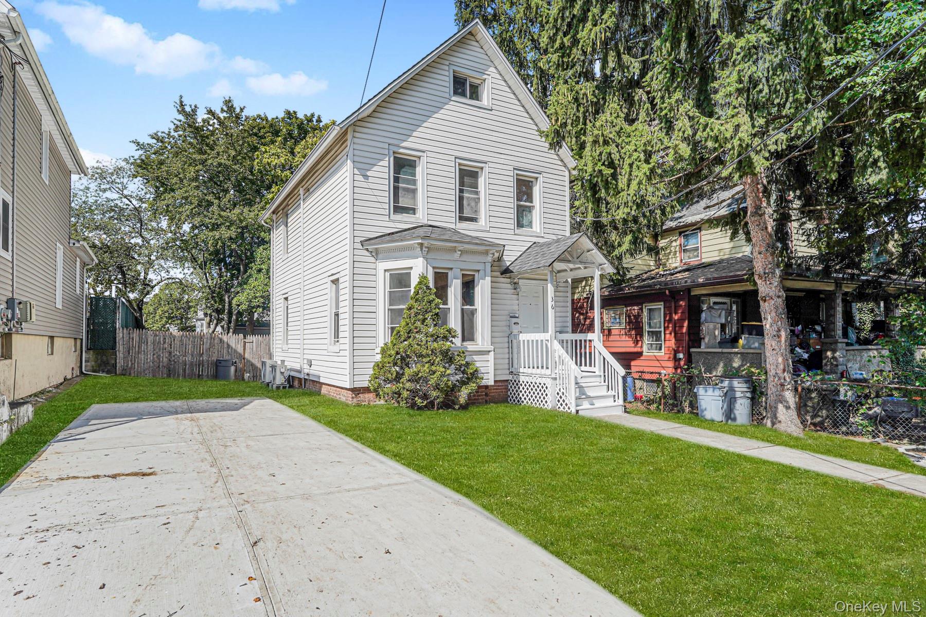 36 Lockman Avenue, Staten Island, NY 10303