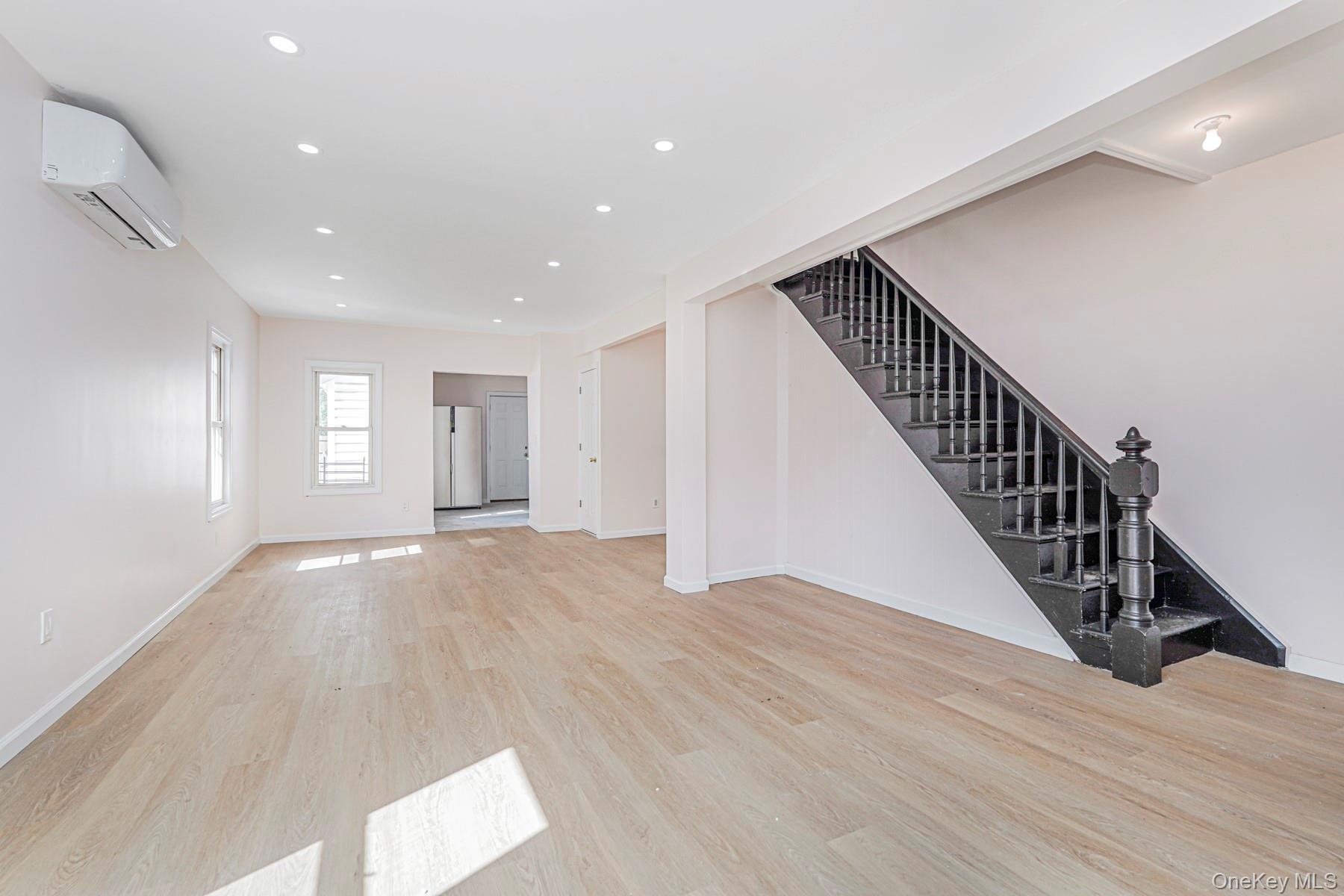 36 Lockman Avenue, Staten Island, NY 10303