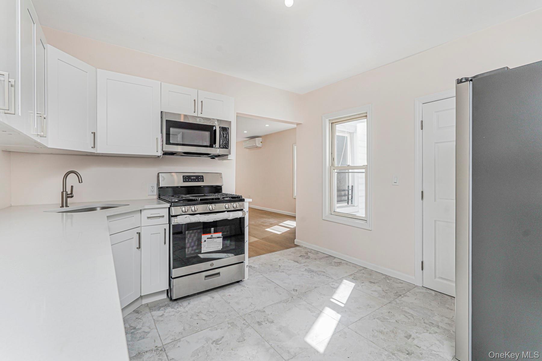 36 Lockman Avenue, Staten Island, NY 10303