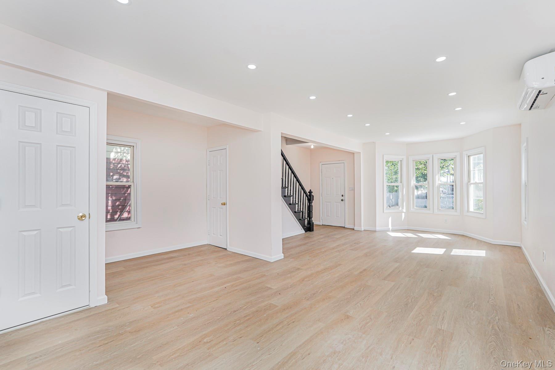 36 Lockman Avenue, Staten Island, NY 10303