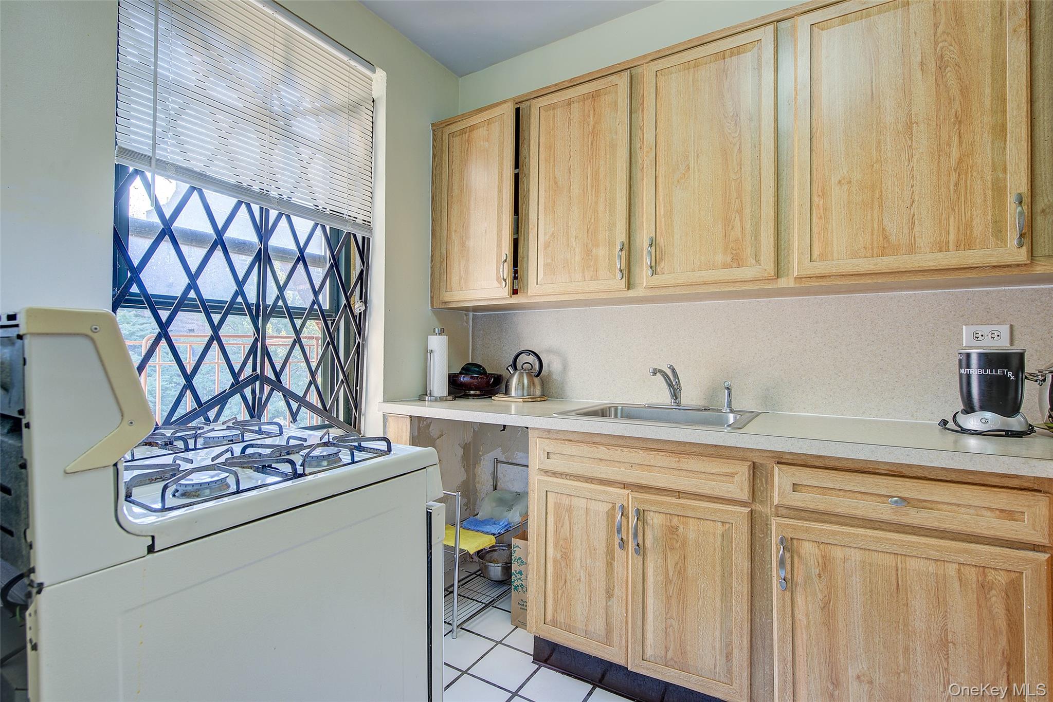 78-11 35 Avenue # 4D, Jackson Heights, NY 11372