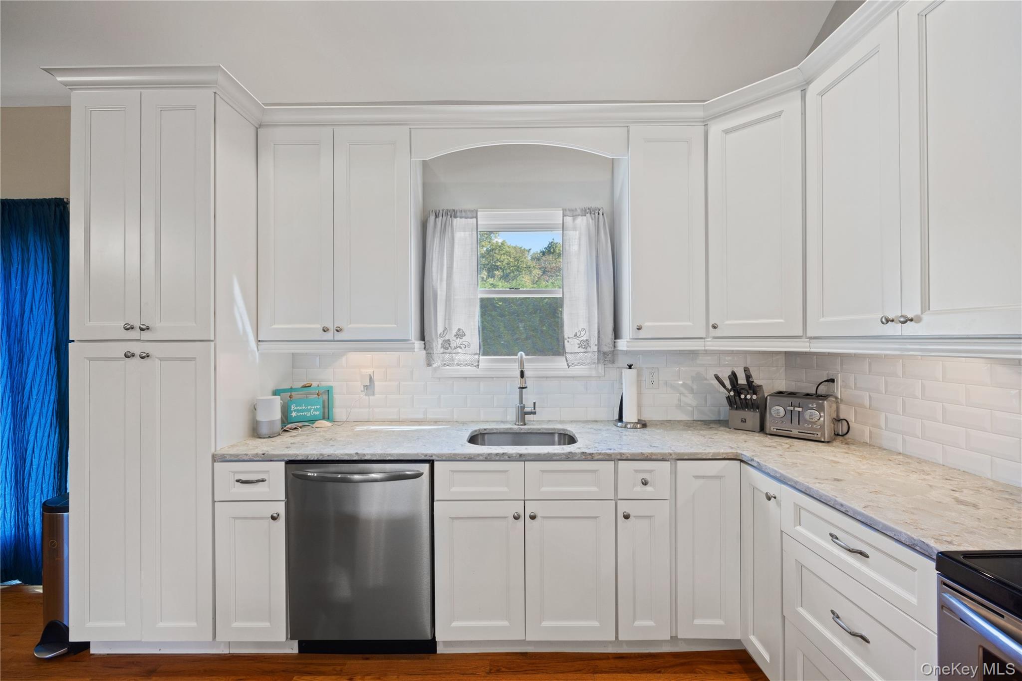 380 Homestead Way, Greenport, NY 11944