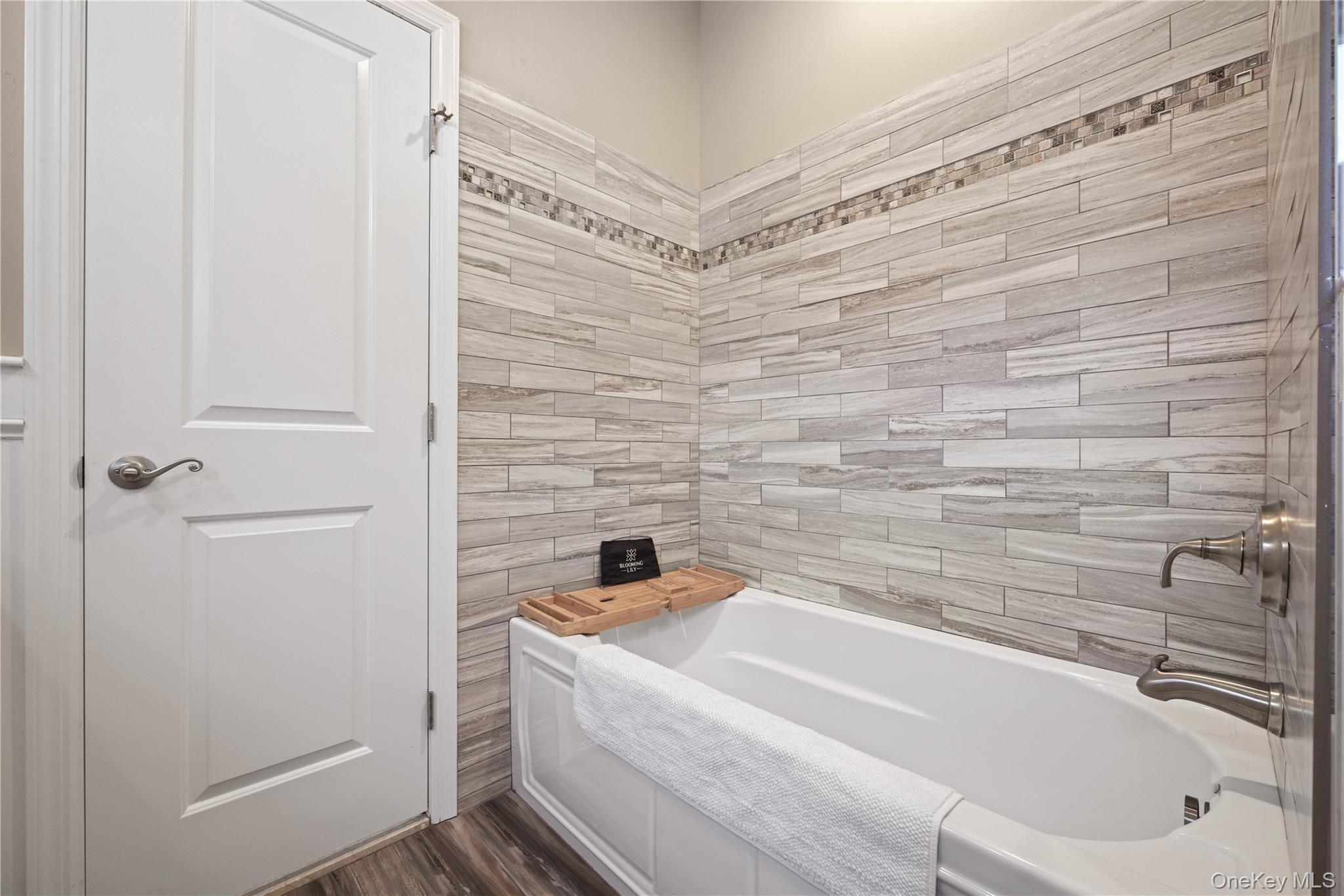 380 Homestead Way, Greenport, NY 11944