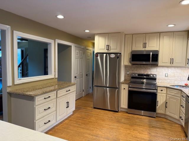 28 Lockwood Avenue, Farmingdale, NY 11735