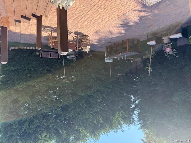 28 Lockwood Avenue, Farmingdale, NY 11735