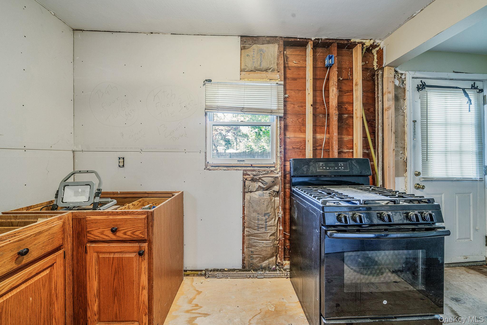 6 Sound Beach Boulevard, Sound Beach, NY 11789