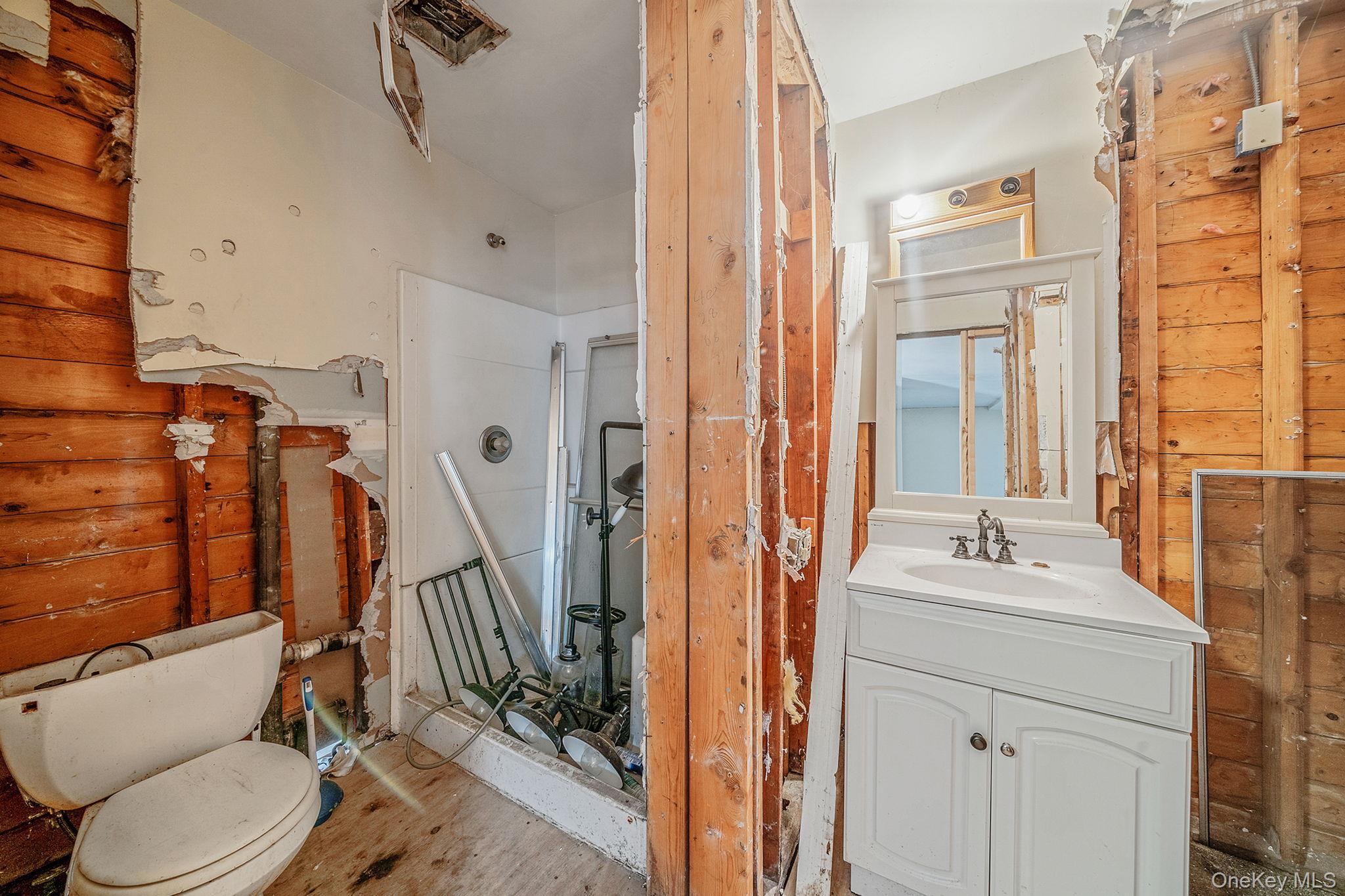 6 Sound Beach Boulevard, Sound Beach, NY 11789