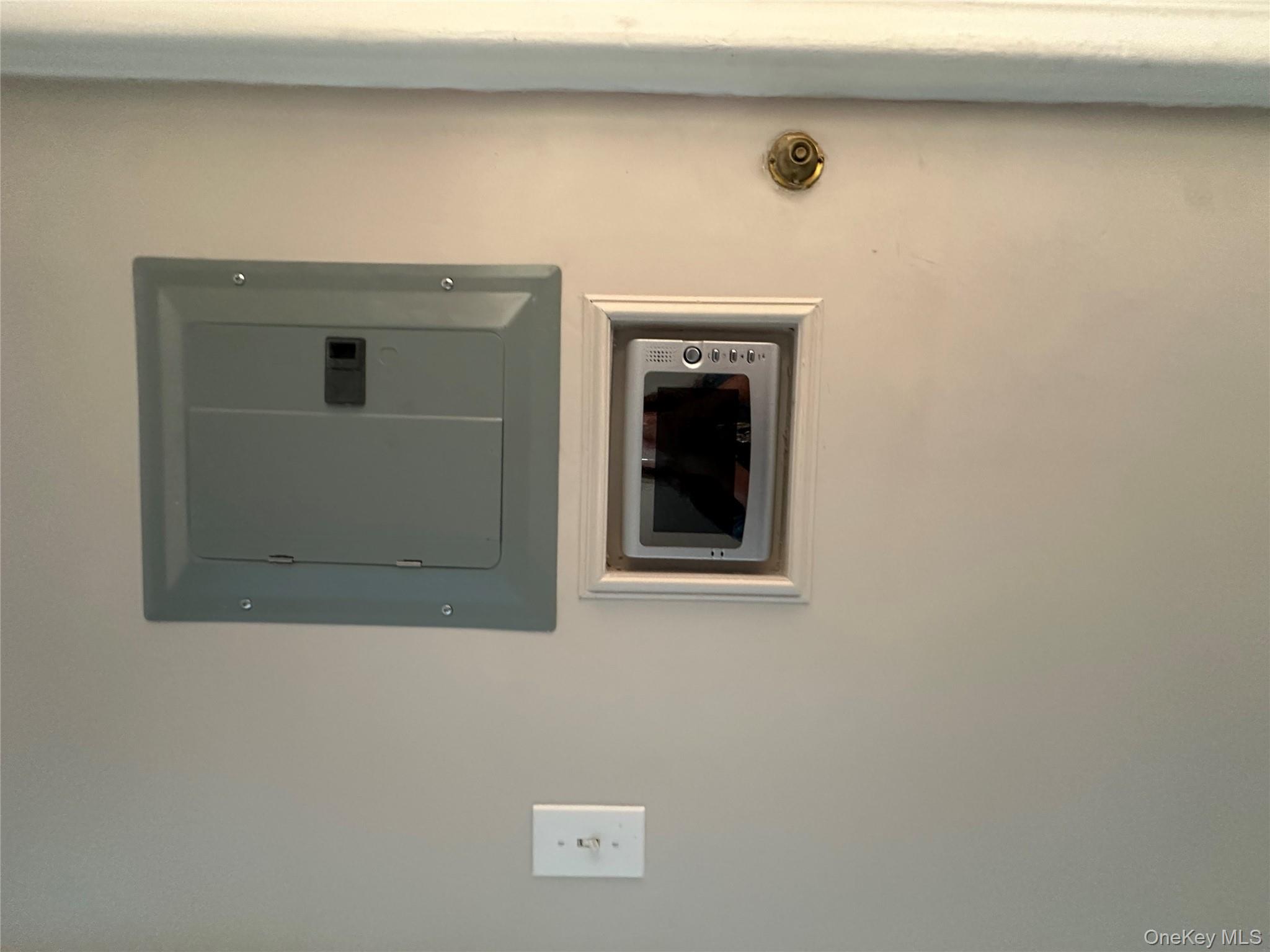 596 Wyona Street, Brooklyn, NY 11207