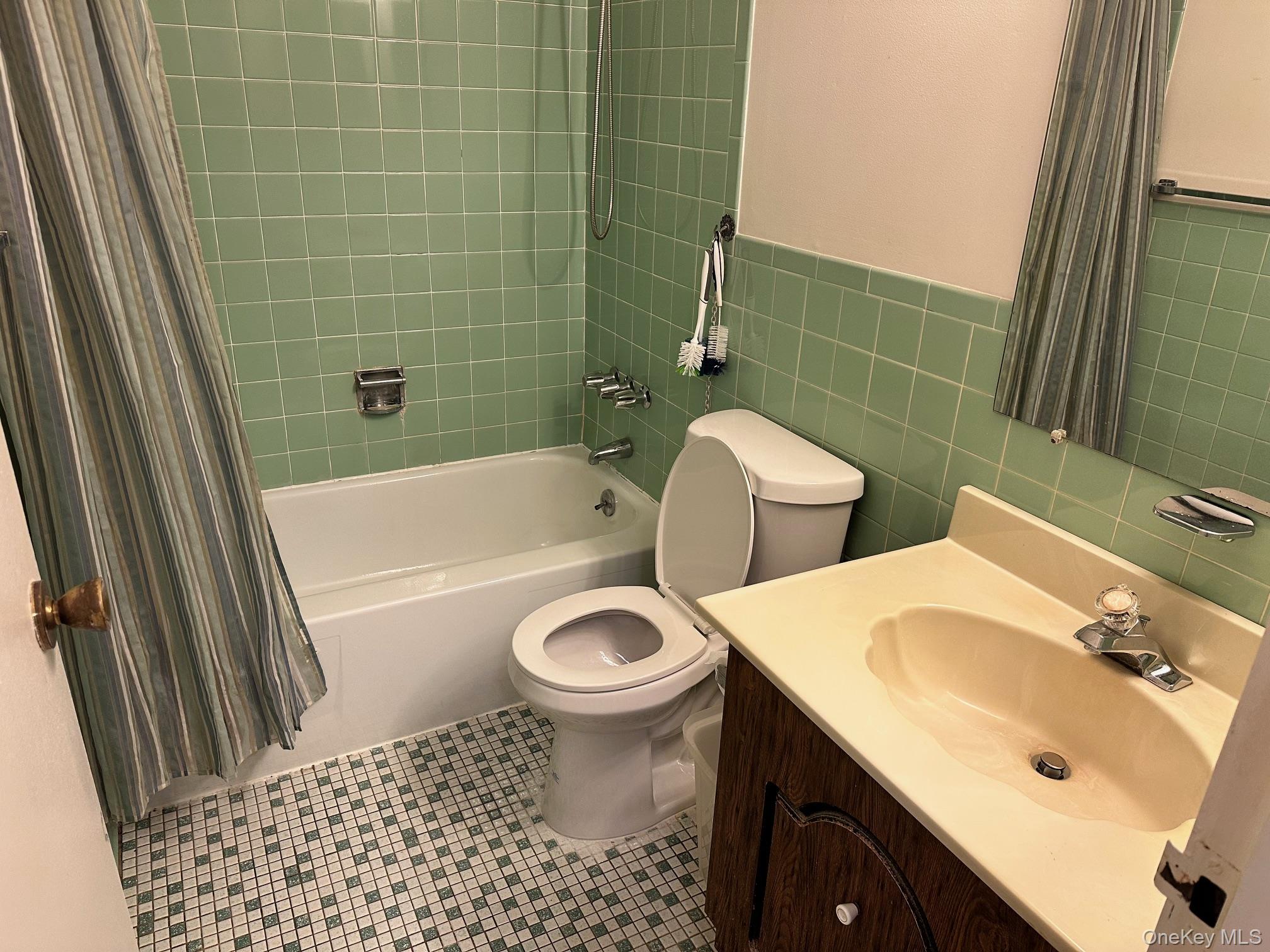 229 Feller Drive, Central Islip, NY 11722