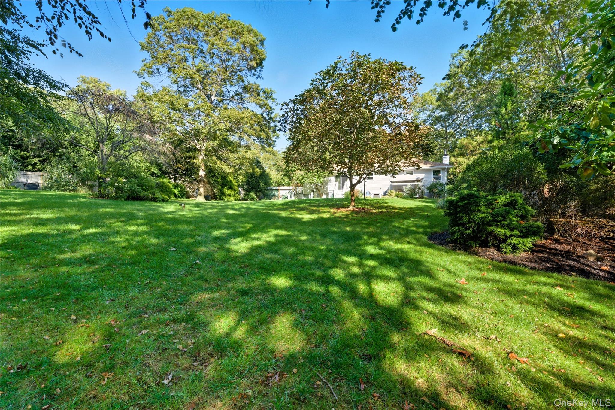 173 W End Avenue, Shirley, NY 11967