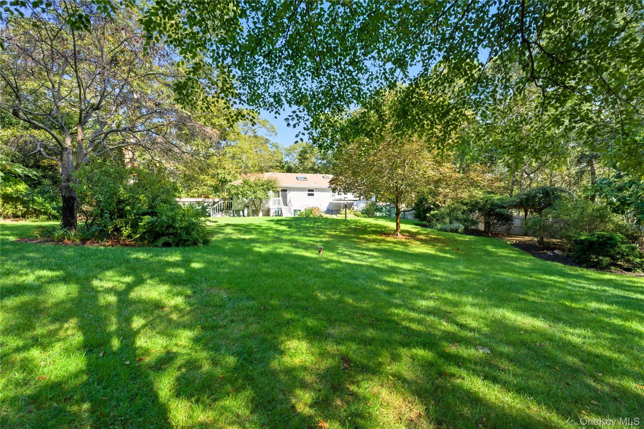 173 W End Avenue, Shirley, NY 11967