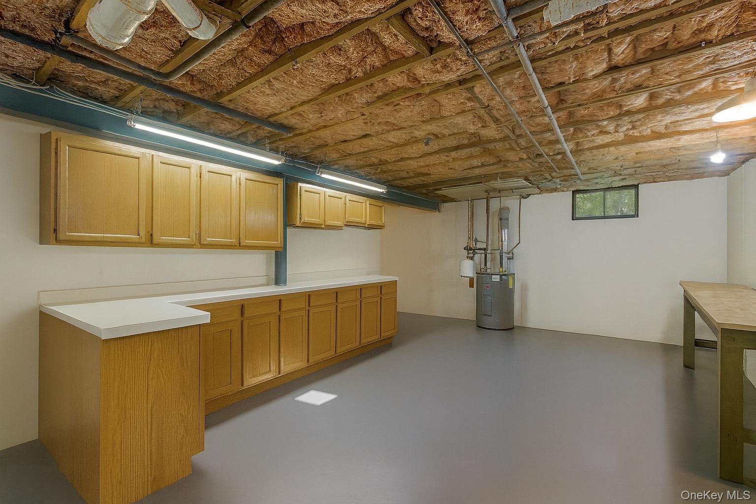 173 W End Avenue, Shirley, NY 11967