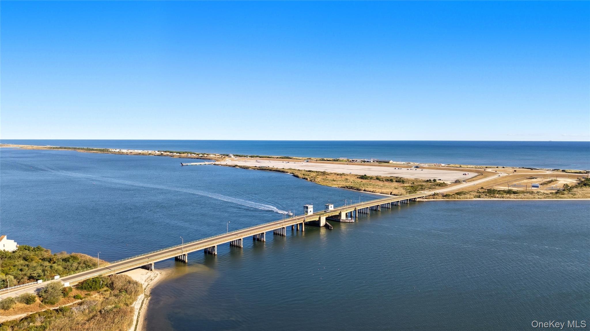 173 W End Avenue, Shirley, NY 11967