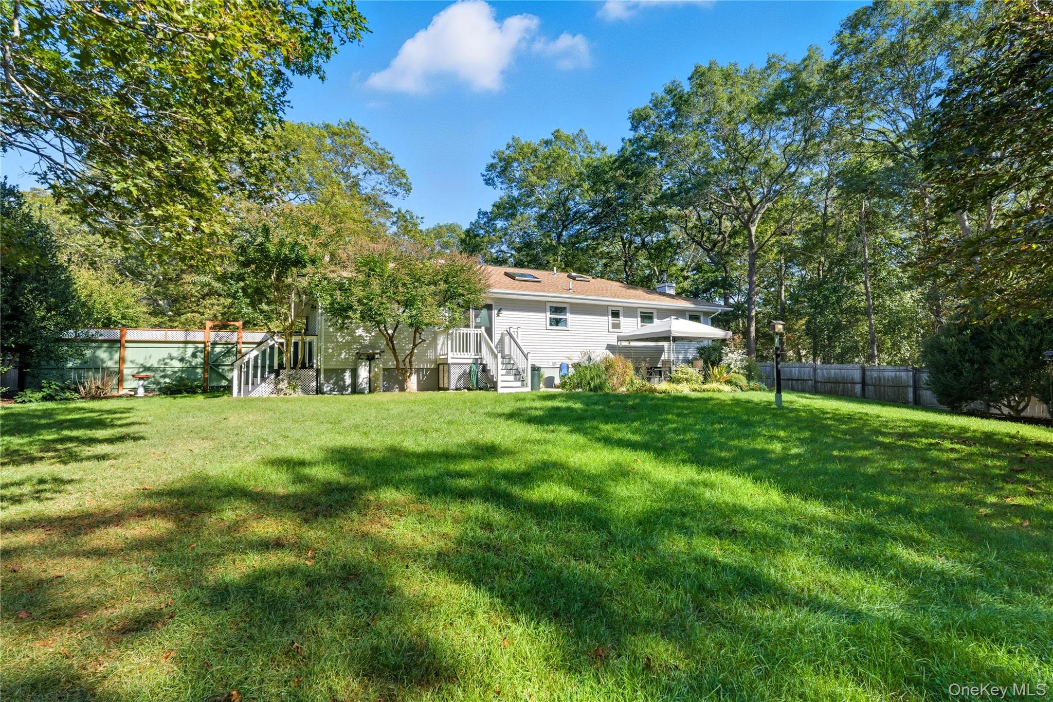 173 W End Avenue, Shirley, NY 11967