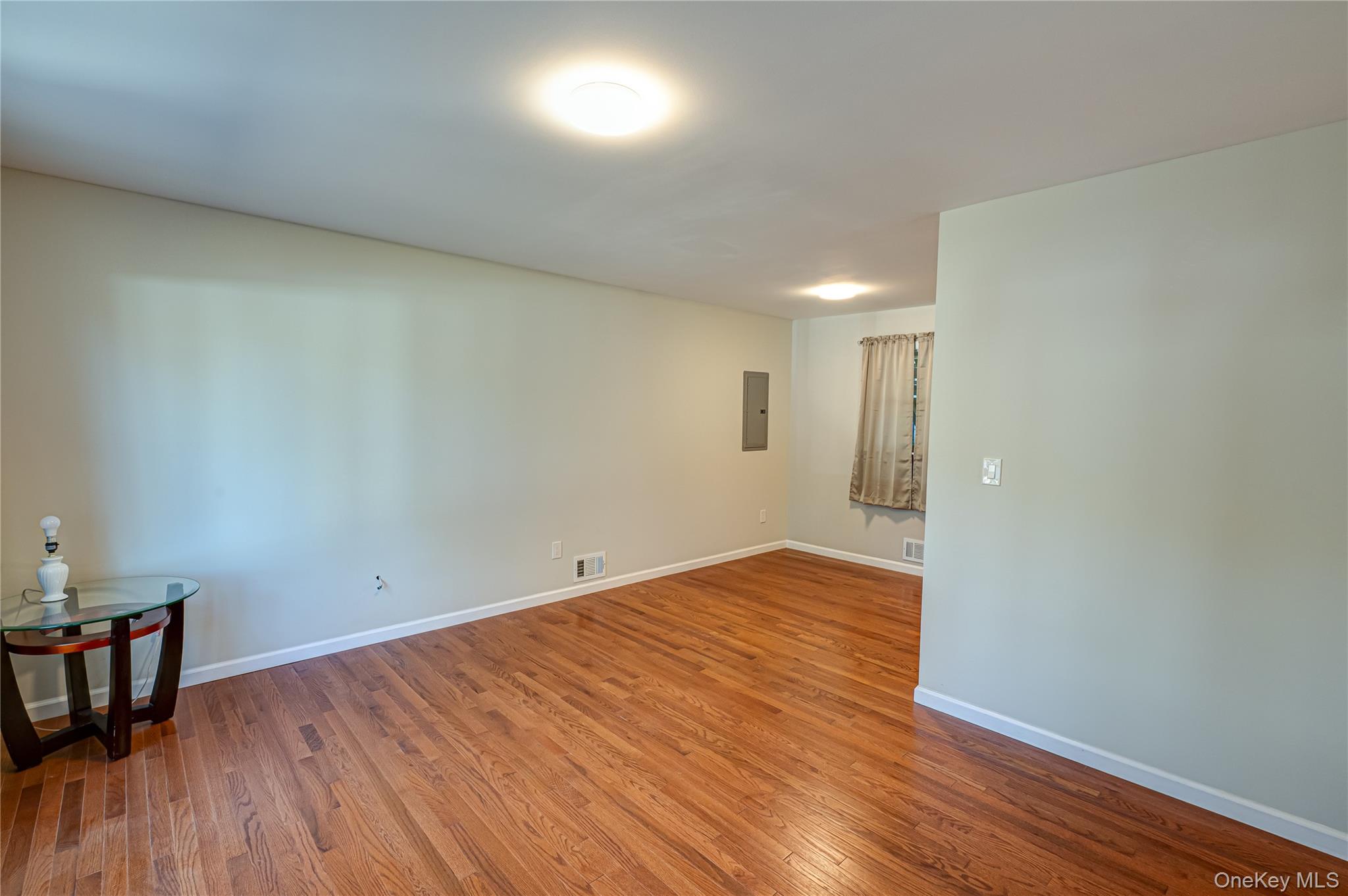 20 W Belmont Street, Bay Shore, NY 11706