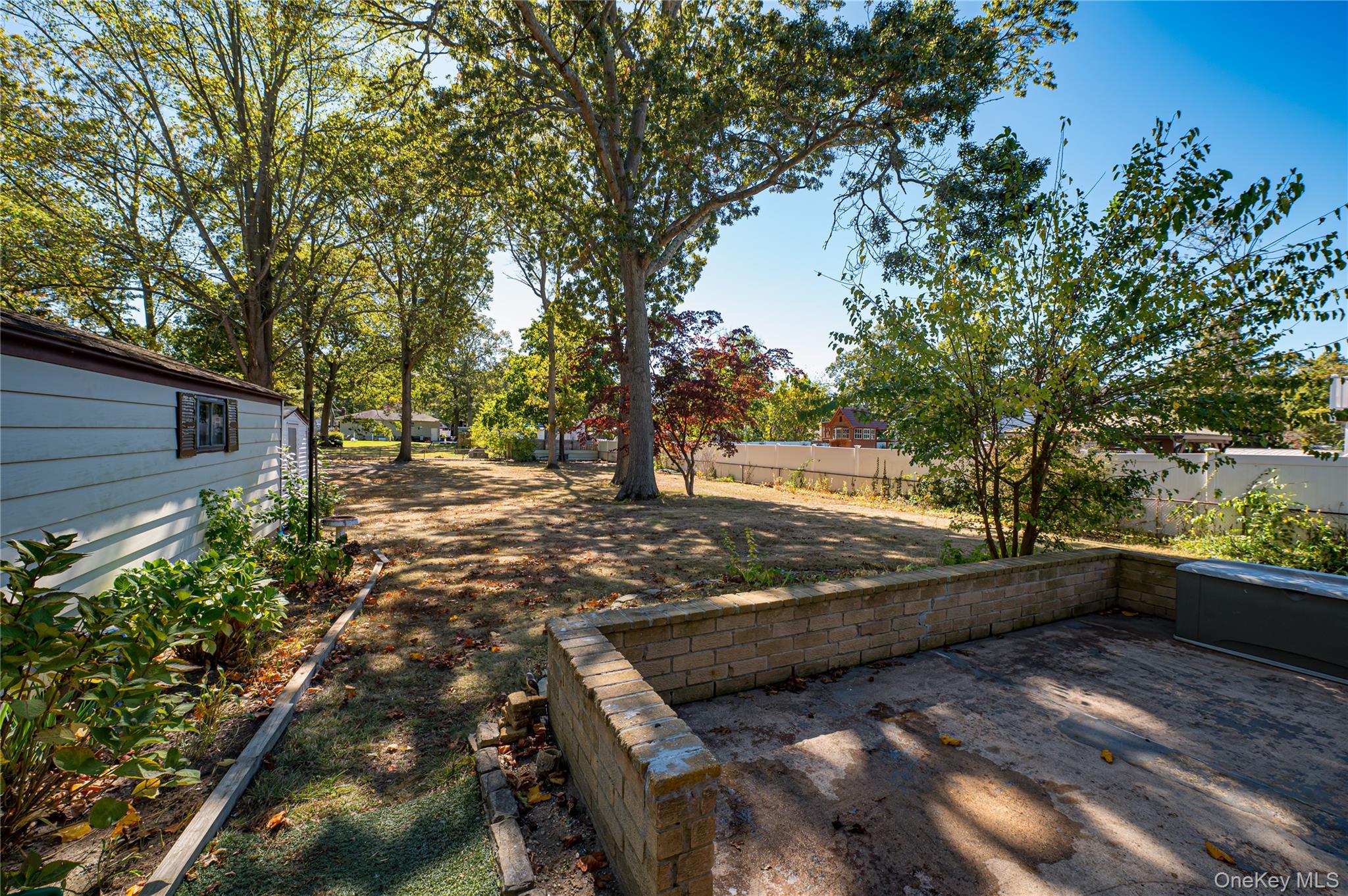 20 W Belmont Street, Bay Shore, NY 11706