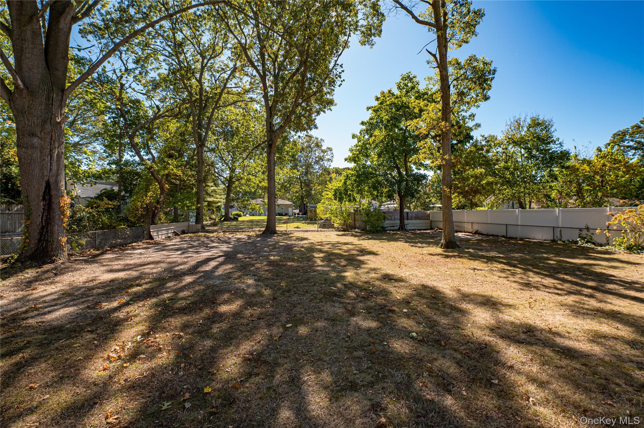 20 W Belmont Street, Bay Shore, NY 11706