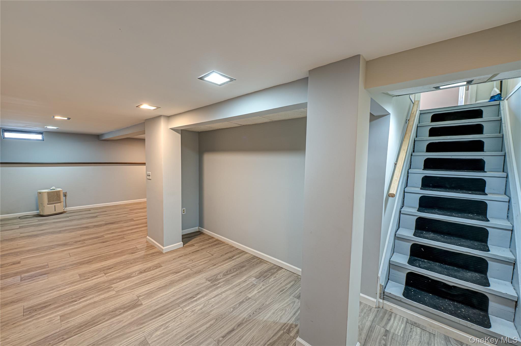 20 W Belmont Street, Bay Shore, NY 11706