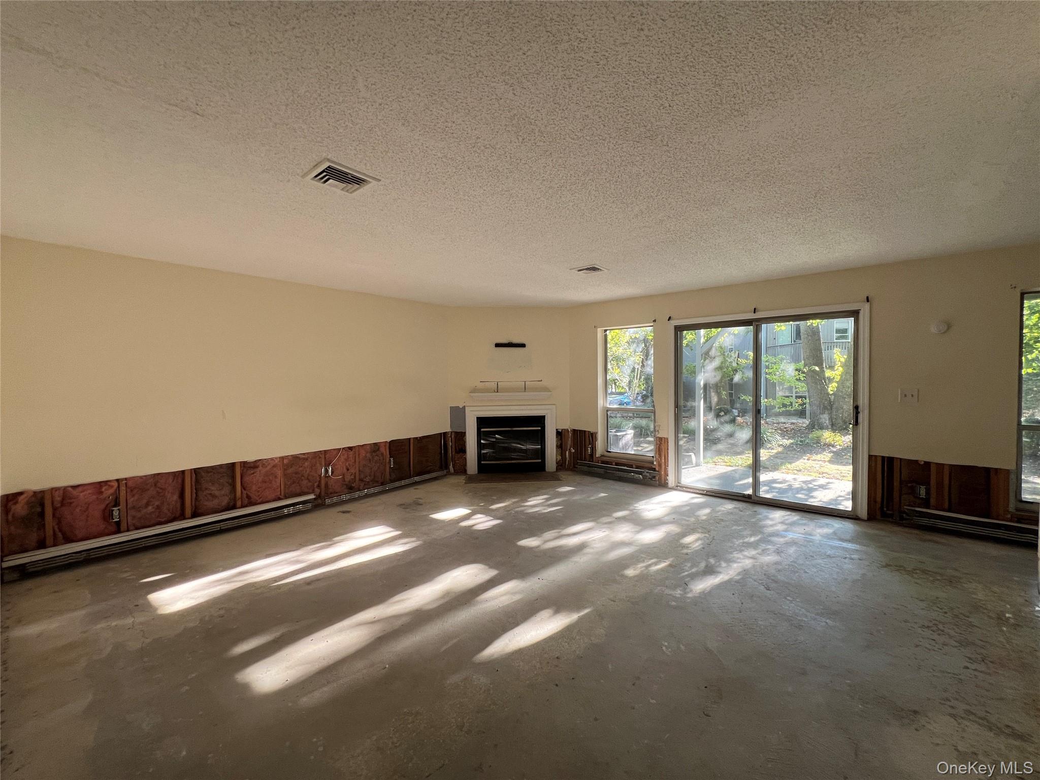 31 Bleakley Drive, Peekskill, NY 10566