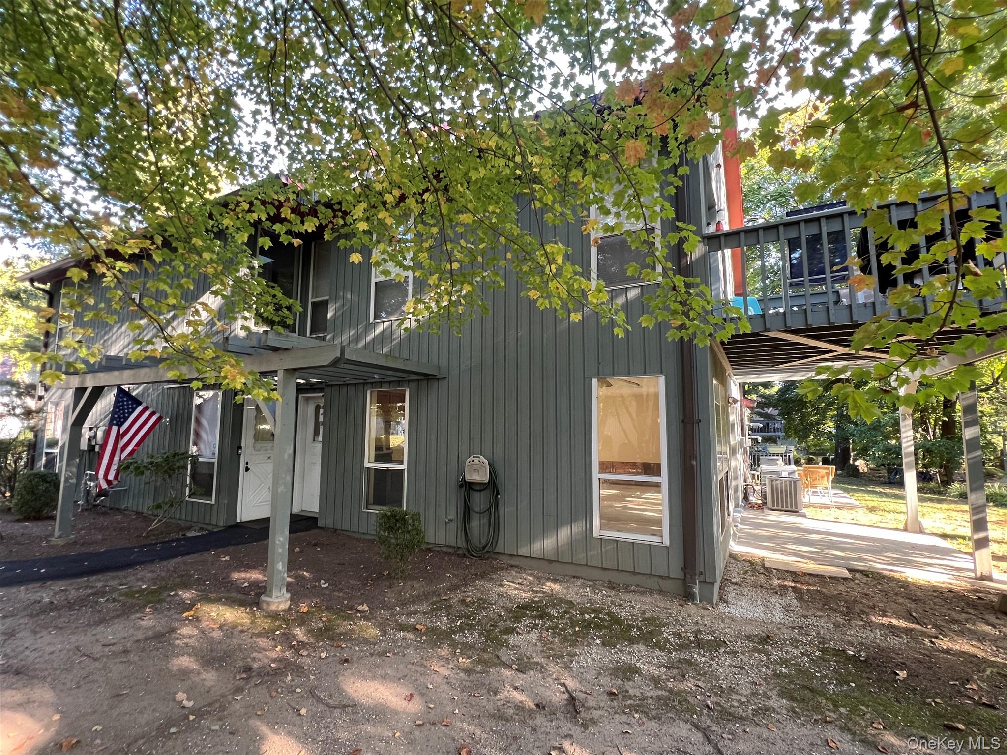 31 Bleakley Drive, Peekskill, NY 10566