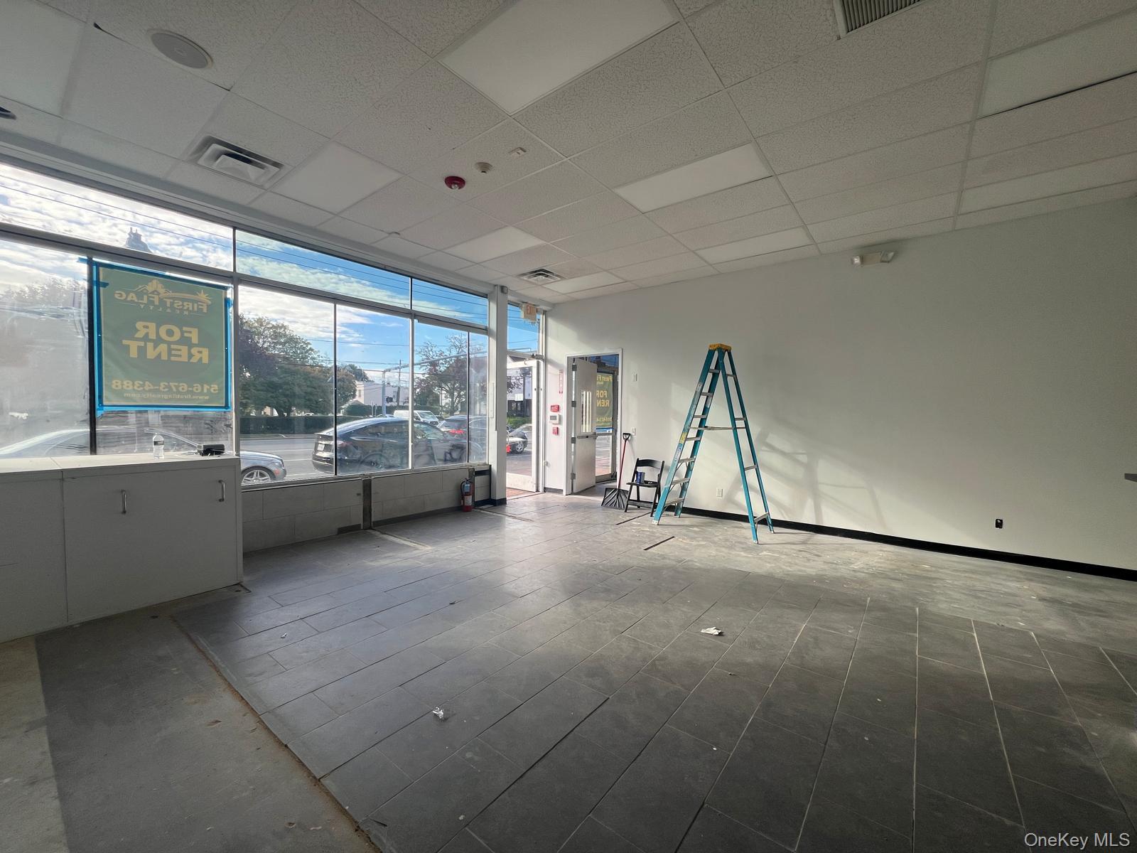 411 Jericho Turnpike, New Hyde Park, NY 11040