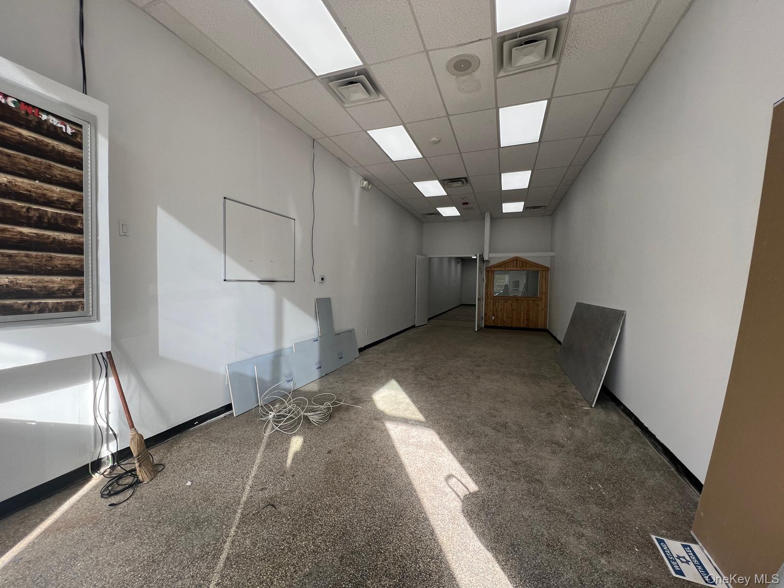 411 Jericho Turnpike, New Hyde Park, NY 11040