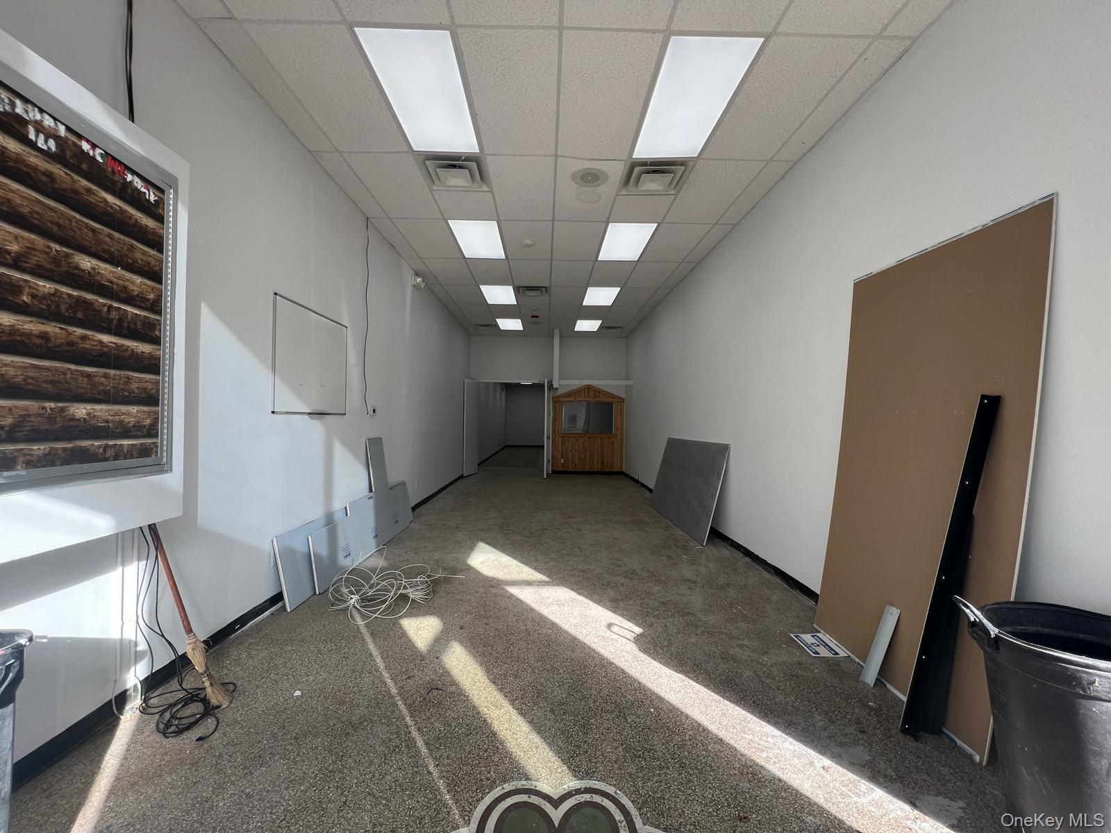 411 Jericho Turnpike, New Hyde Park, NY 11040