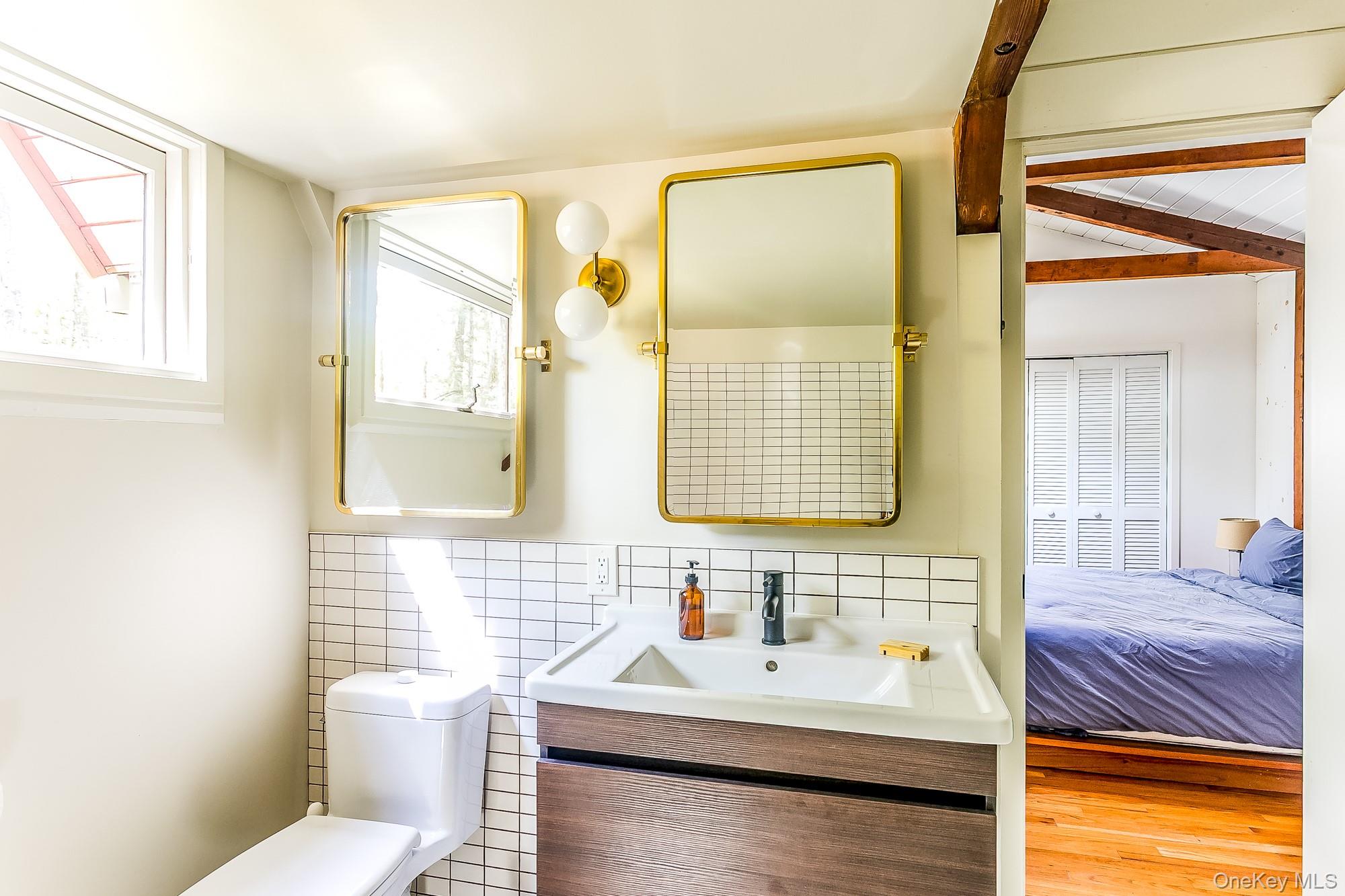 18 Niles Drive, Woodstock, NY 12498