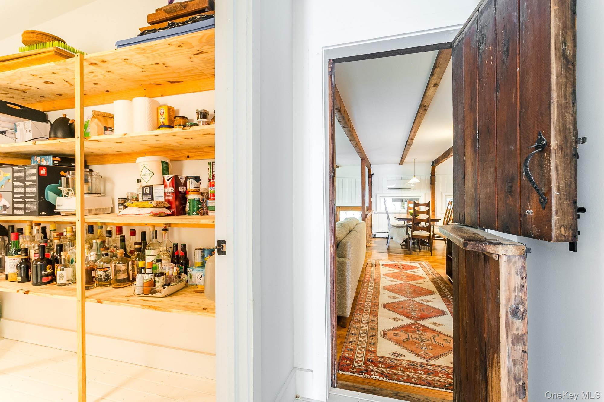 18 Niles Drive, Woodstock, NY 12498