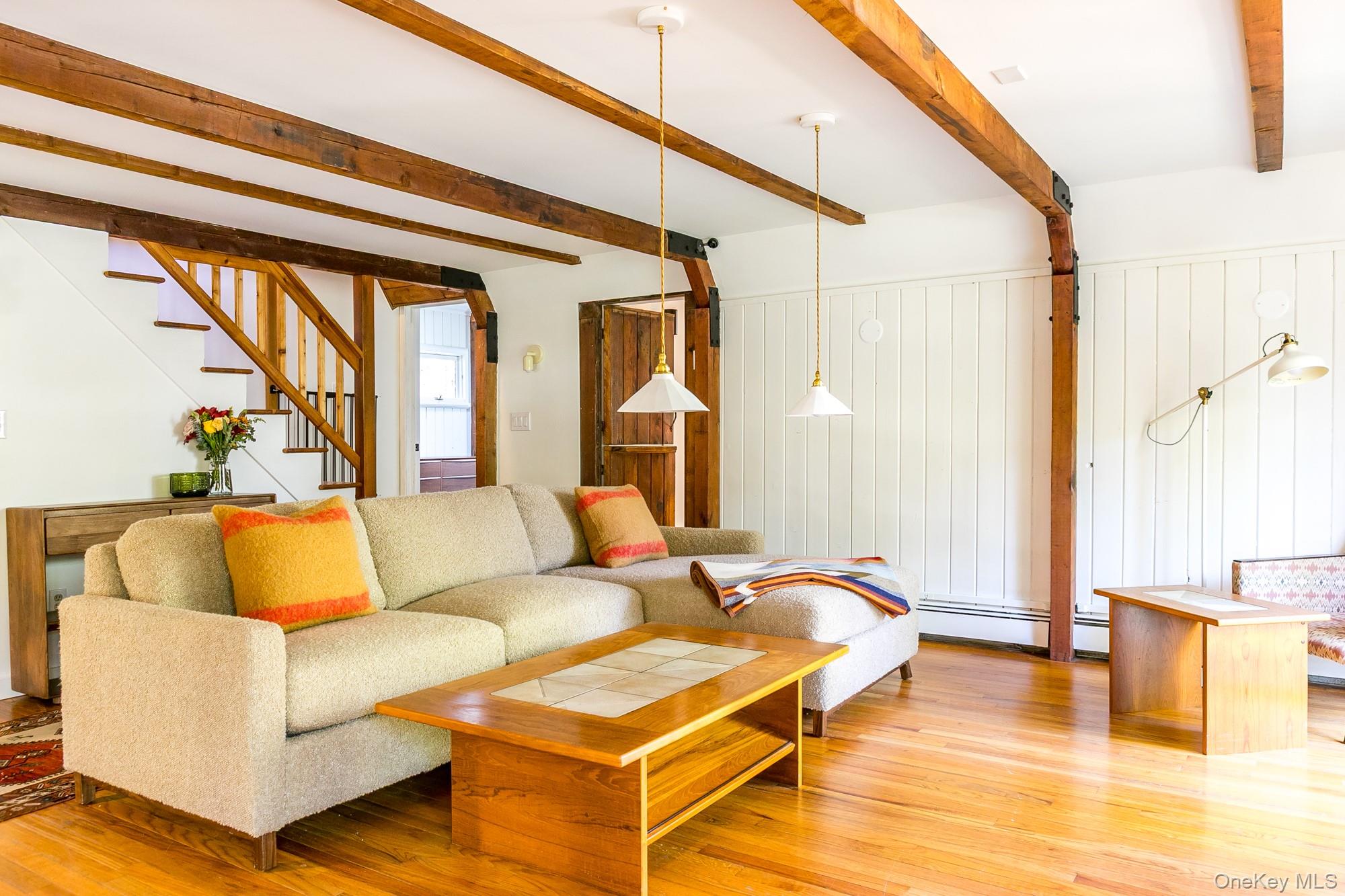 18 Niles Drive, Woodstock, NY 12498