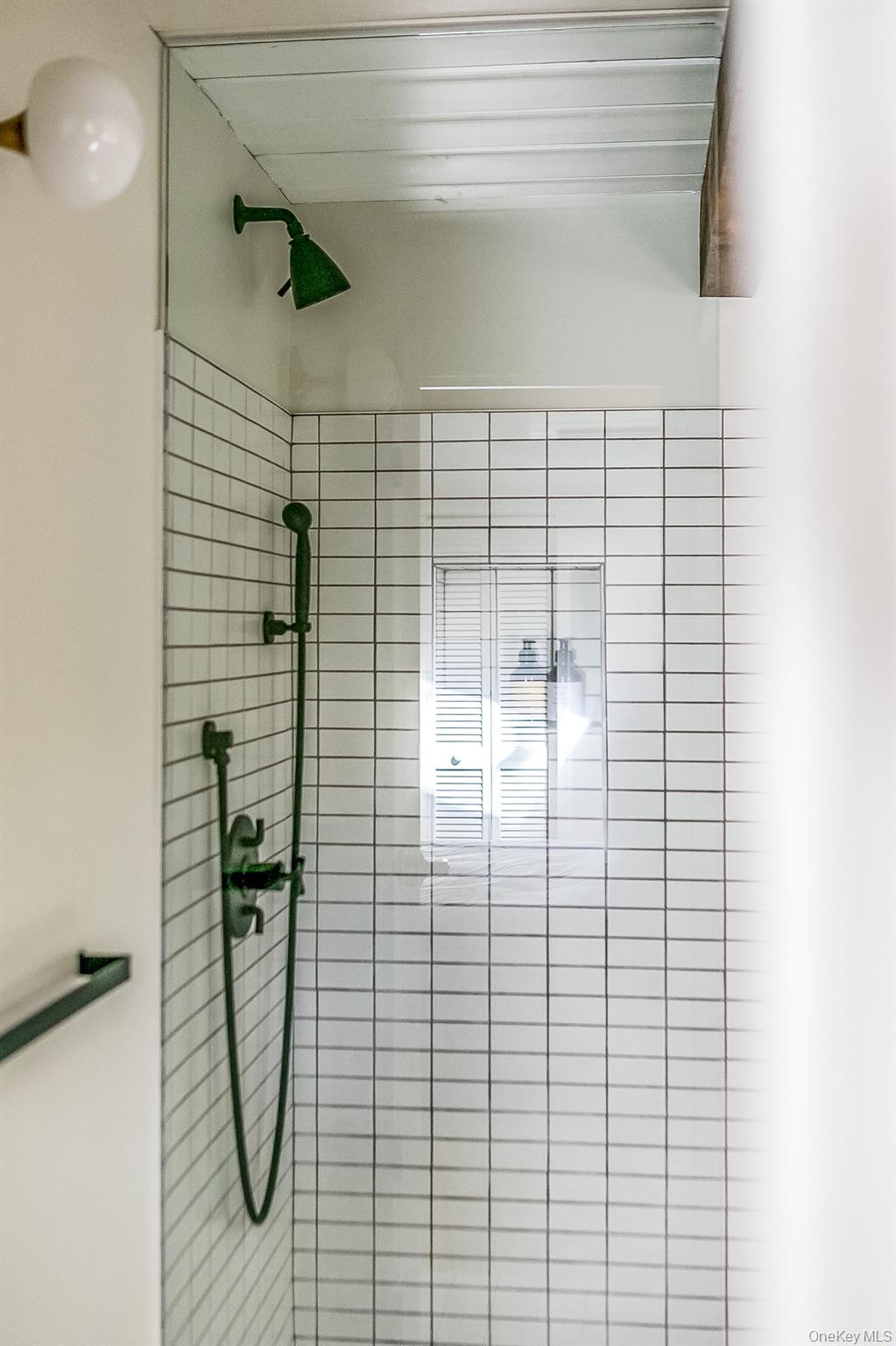 18 Niles Drive, Woodstock, NY 12498