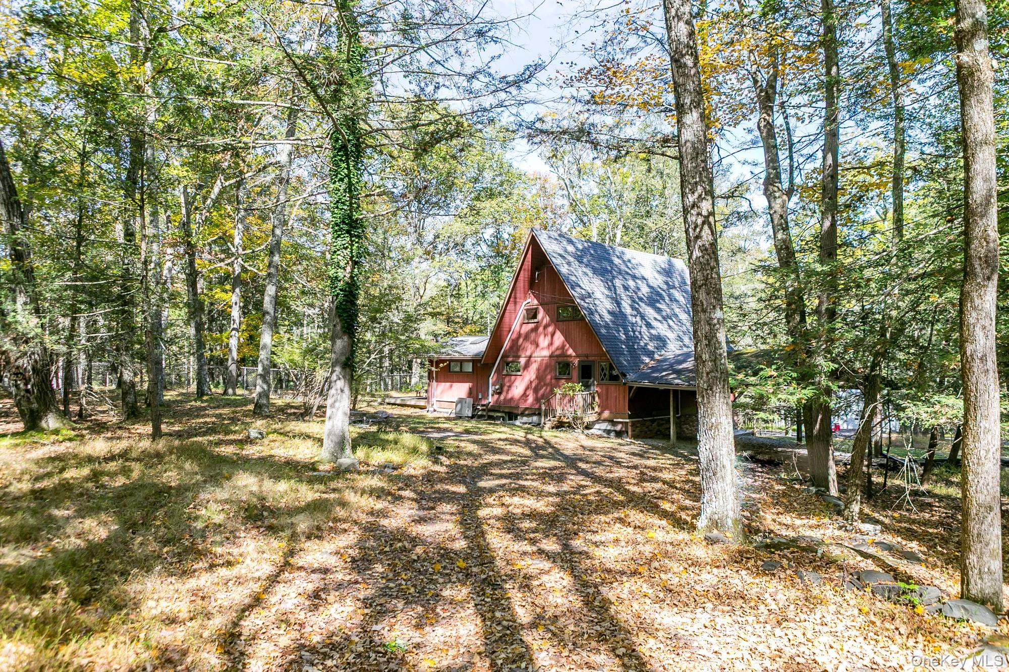 18 Niles Drive, Woodstock, NY 12498