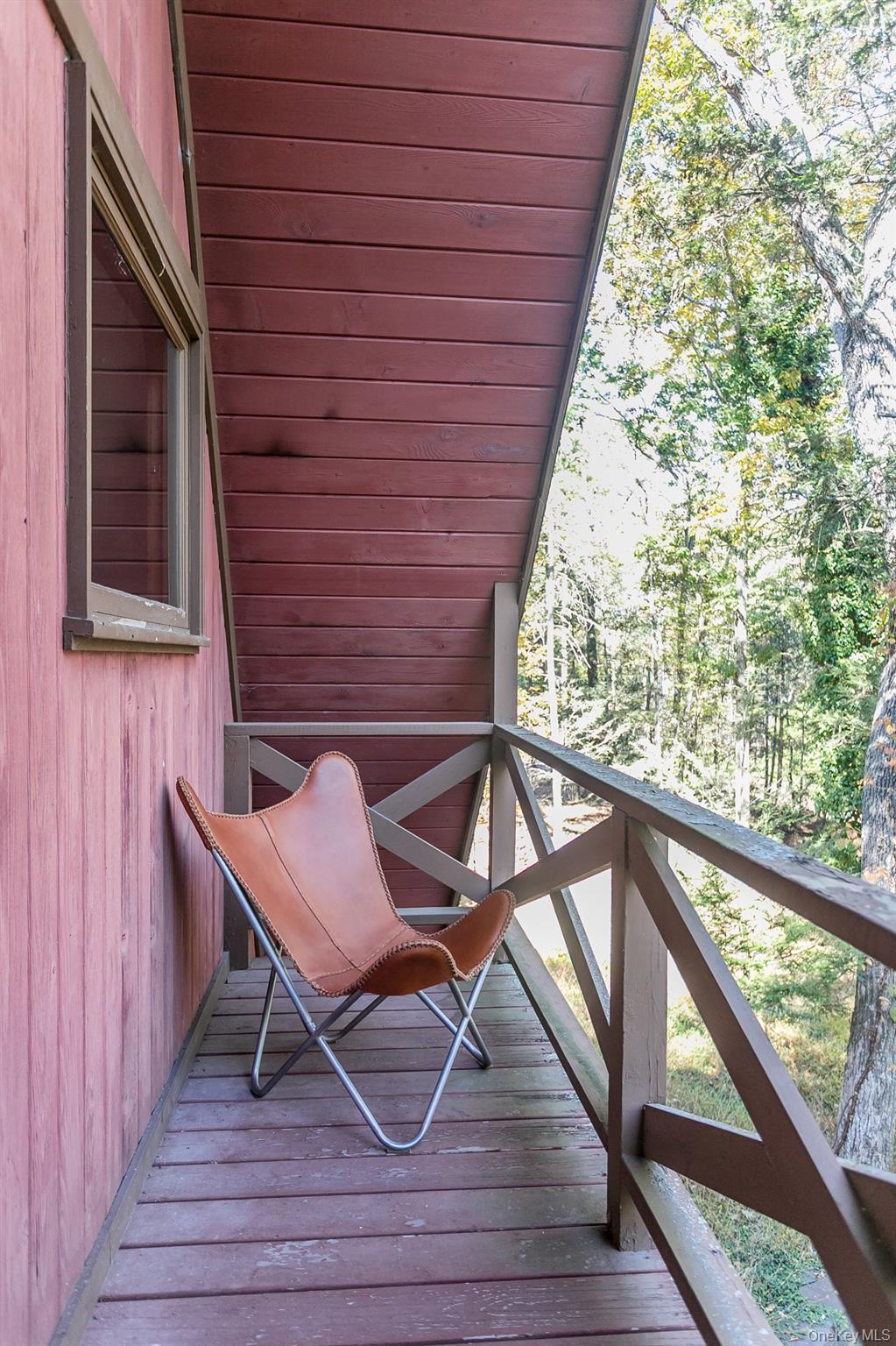 18 Niles Drive, Woodstock, NY 12498