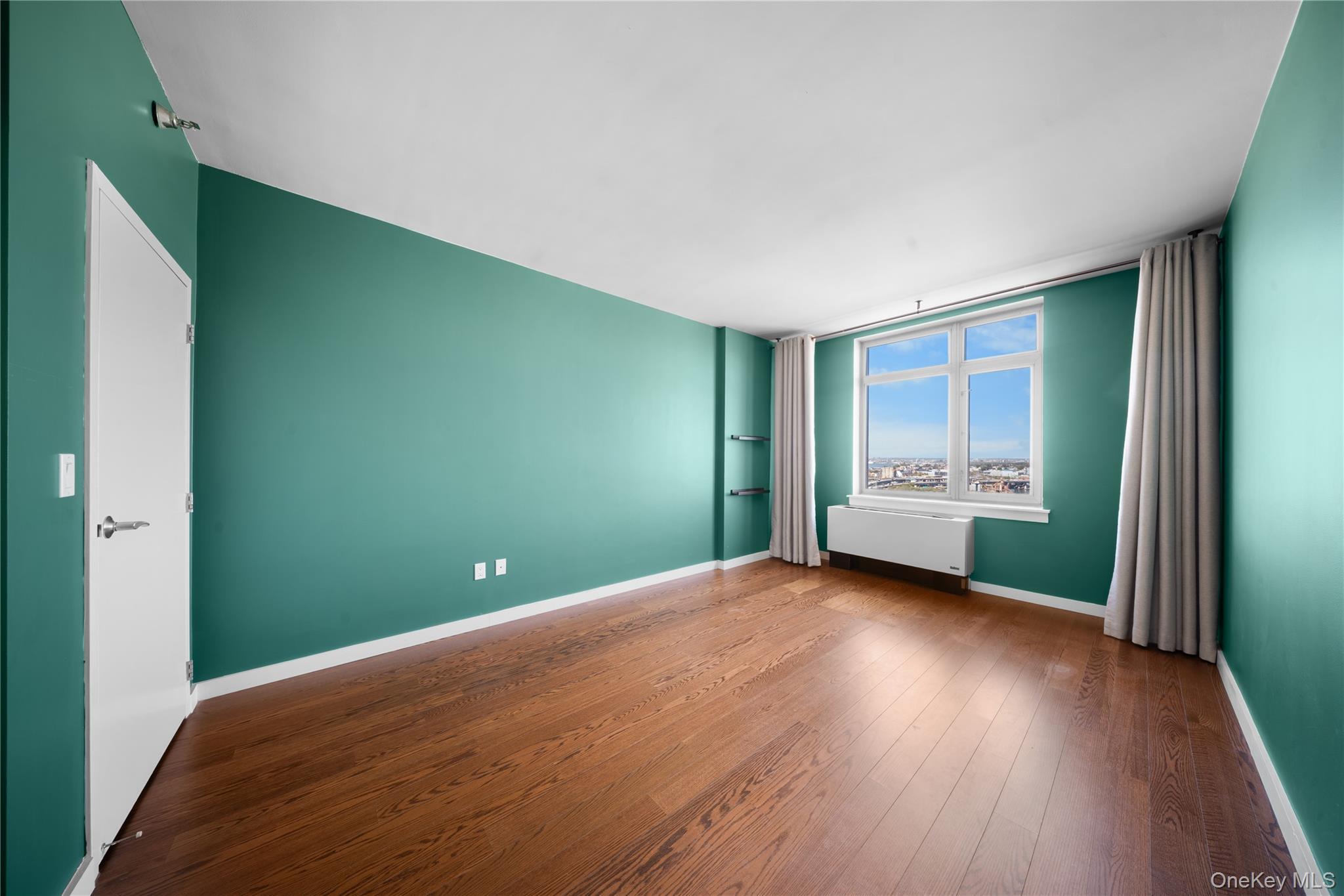 40-26 College Point Boulevard # 18D, Flushing, NY 11354