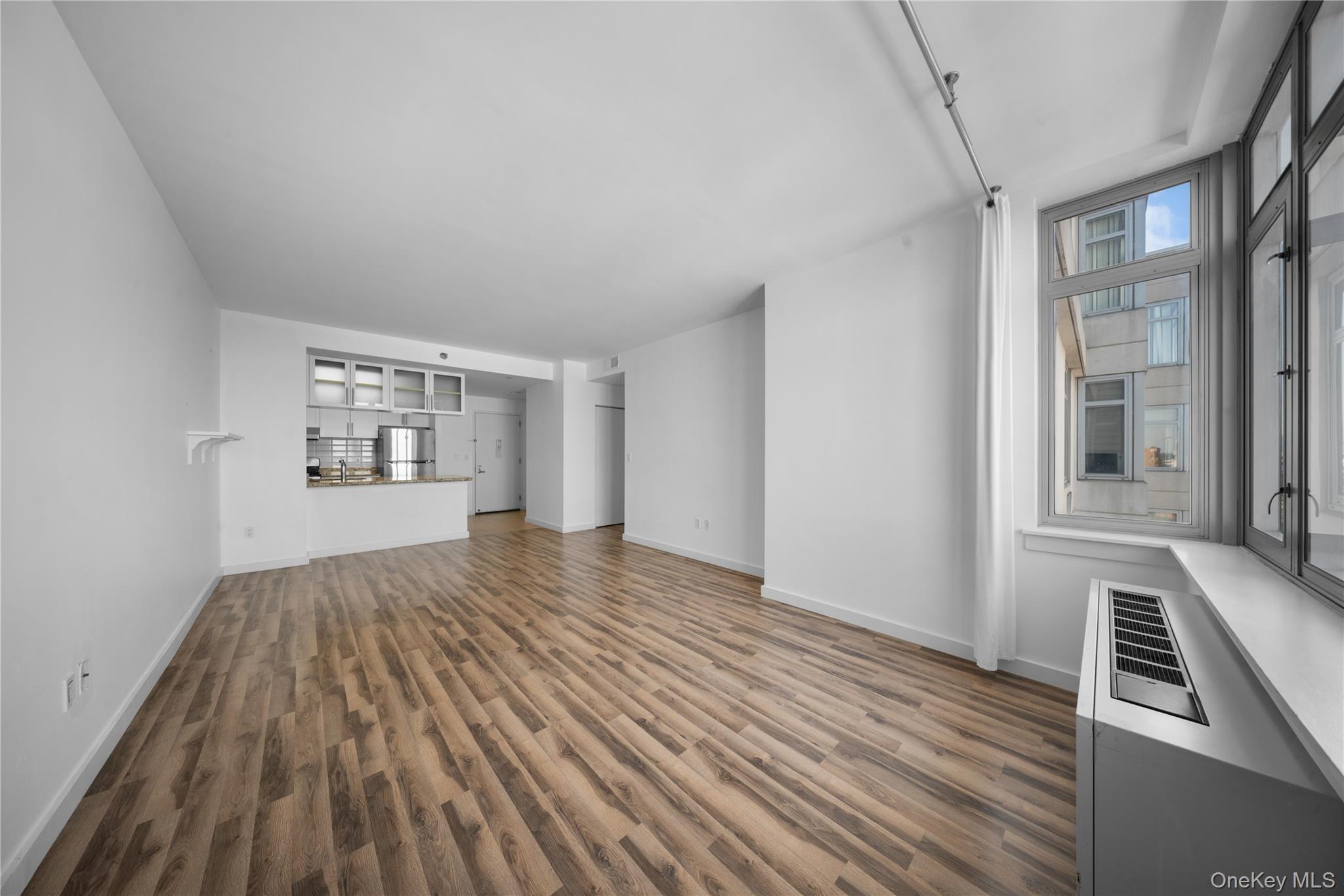 40-26 College Point Boulevard # 18D, Flushing, NY 11354